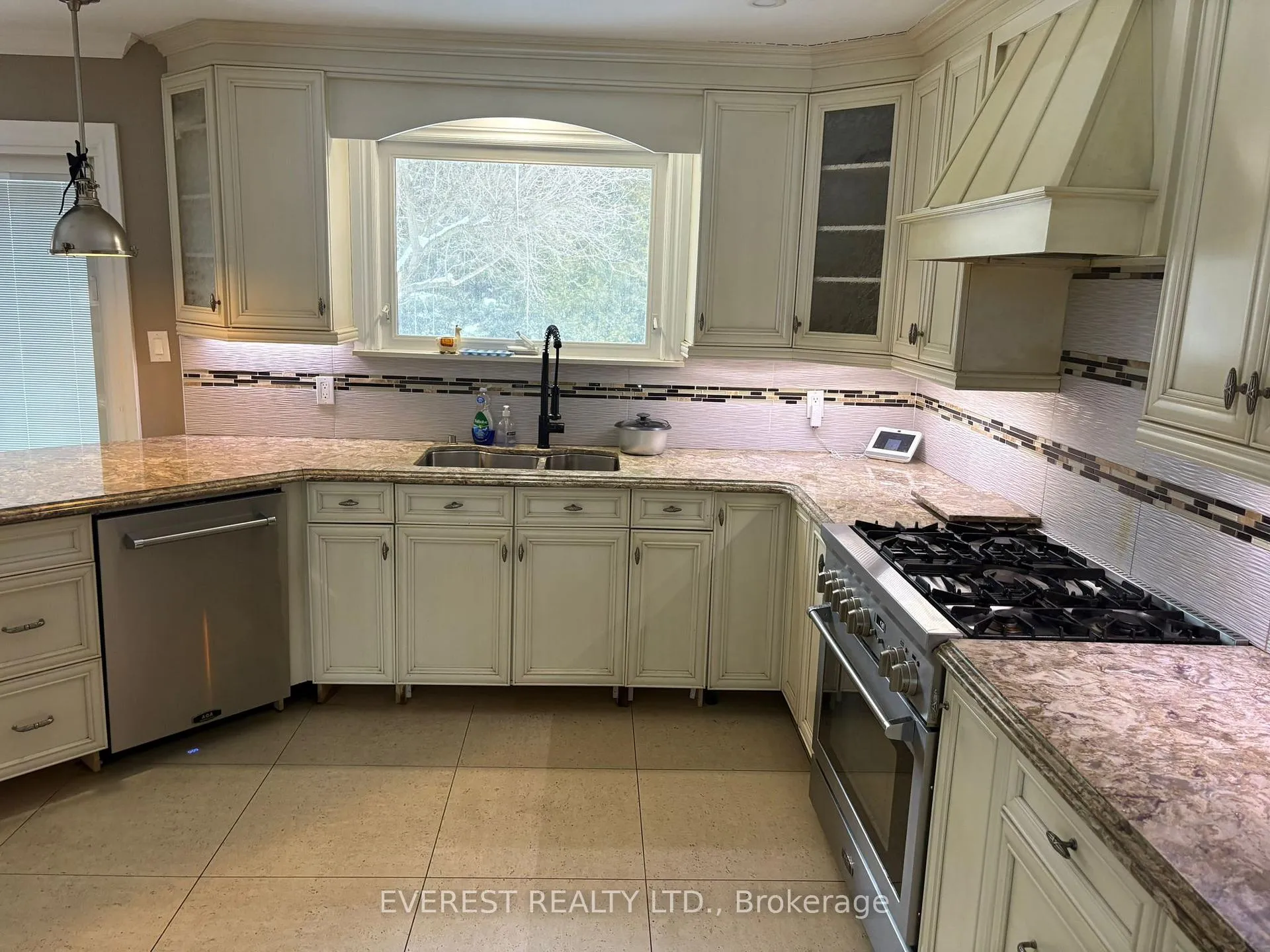 Photo 12 of 27 Birchview Drive, Caledon, Rural Caledon — HOMEH