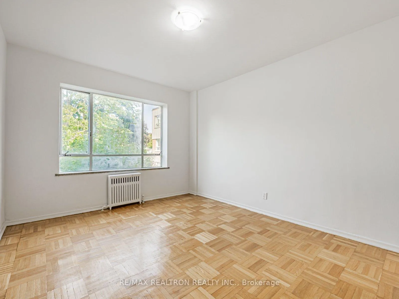 Photo 3 of Unit 314, 156 Kingston Road, Toronto, Woodbine Corridor — HOMEH
