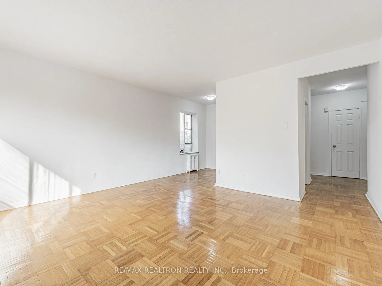 Photo 5 of Unit 314, 156 Kingston Road, Toronto, Woodbine Corridor — HOMEH
