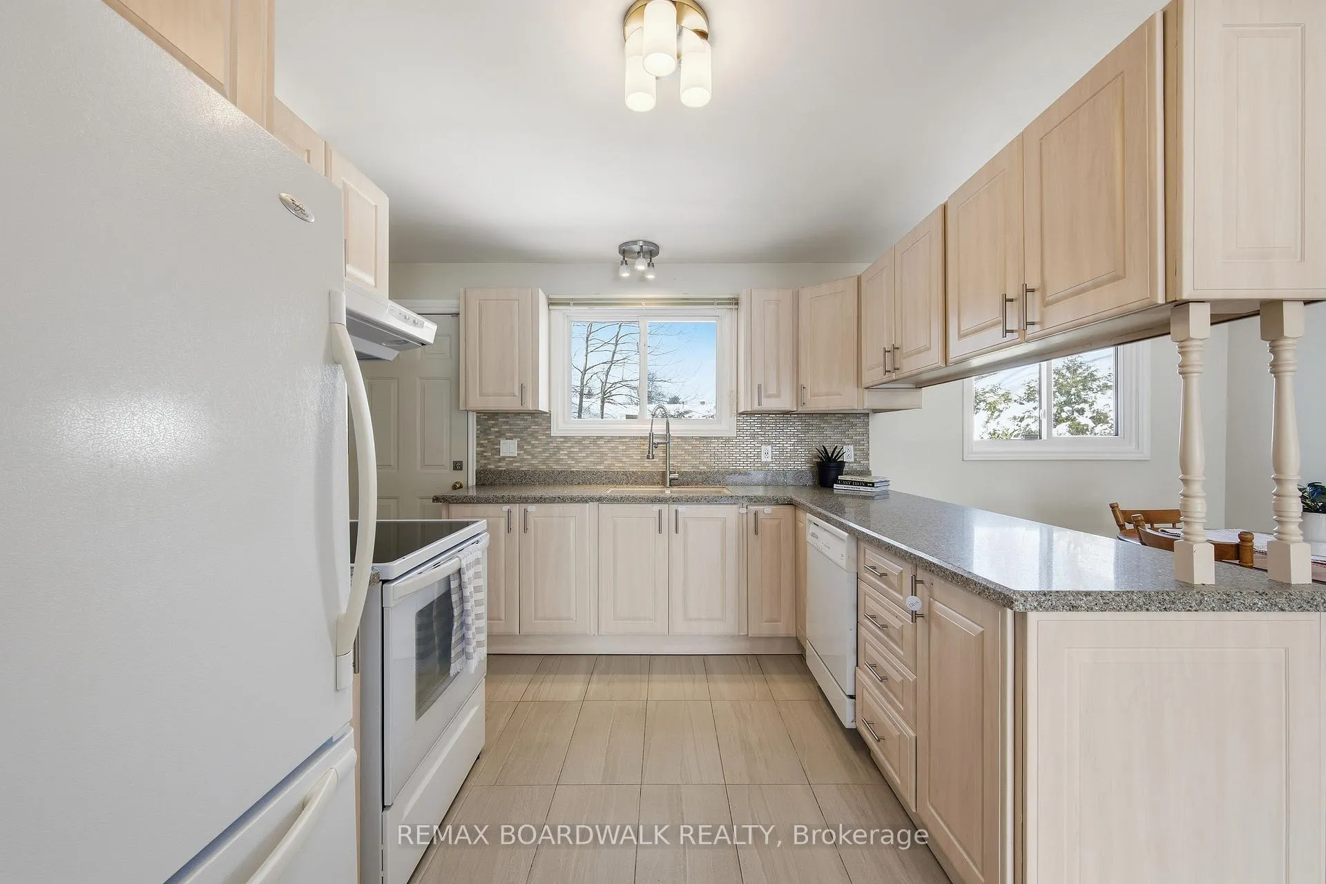 Photo 18 of 1381 Matheson Road, Ottawa, Carson Grove — HOMEH