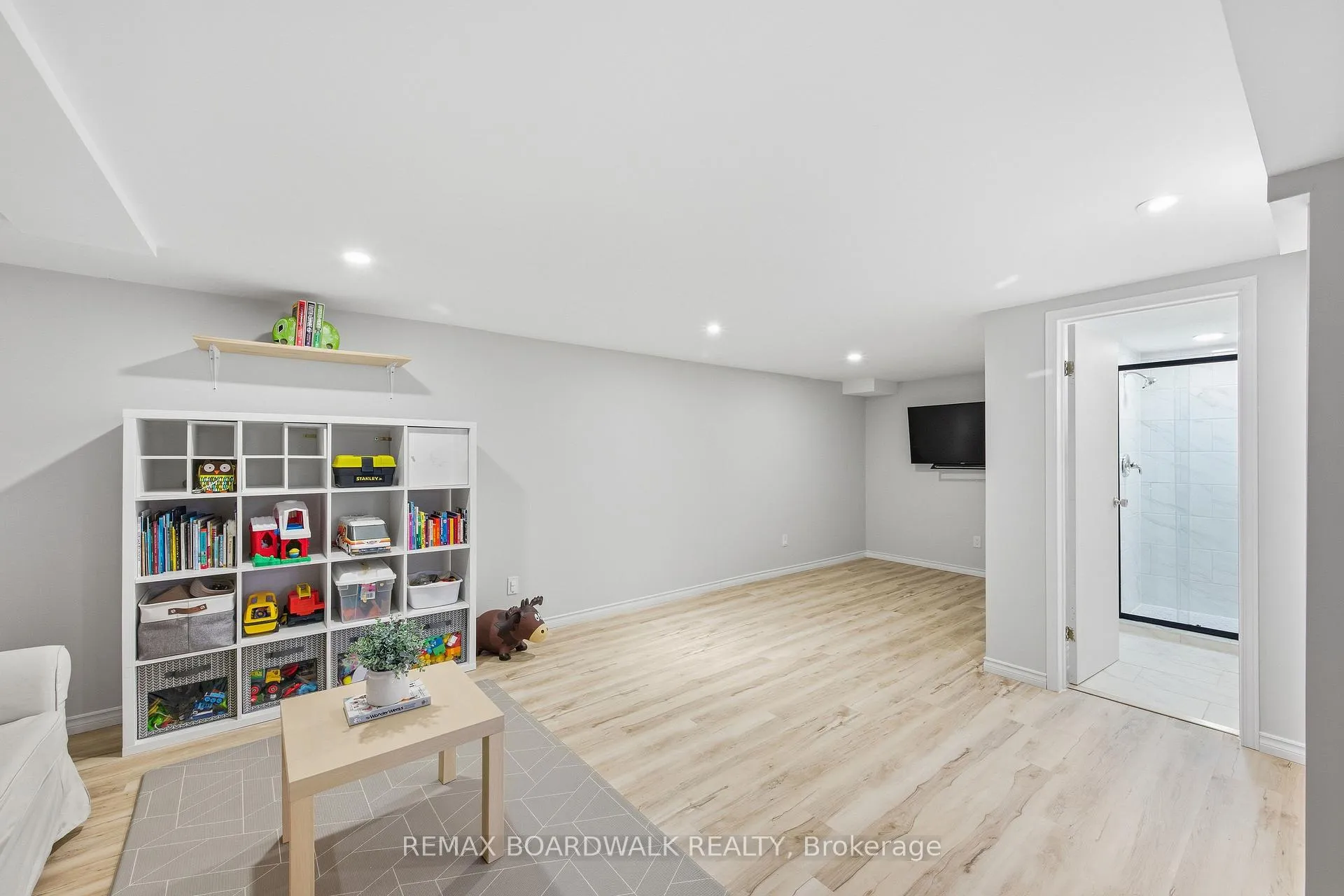 Photo 31 of 1381 Matheson Road, Ottawa, Carson Grove — HOMEH