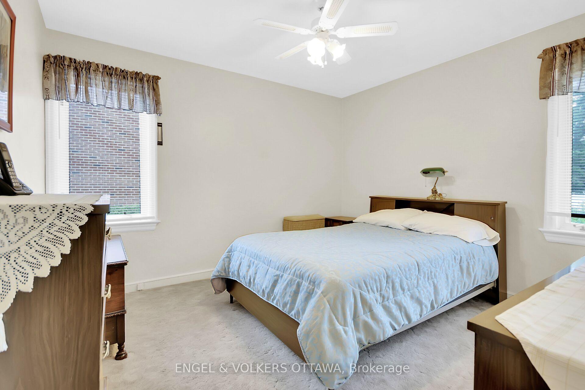 Photo 15 of 1 Joan Street, Ottawa, Meadowlands/St. Claire Gardens — HOMEH