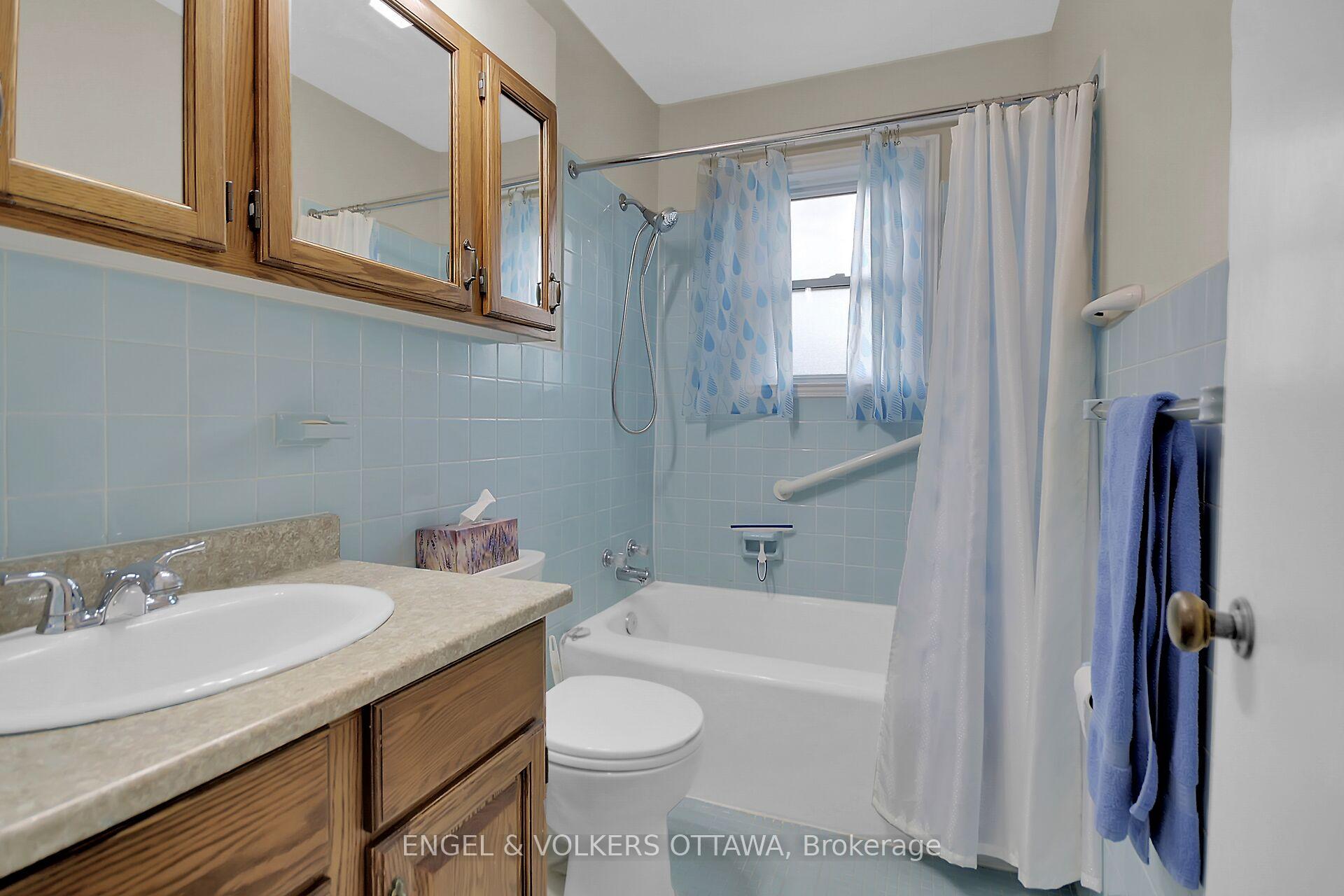 Photo 17 of 1 Joan Street, Ottawa, Meadowlands/St. Claire Gardens — HOMEH