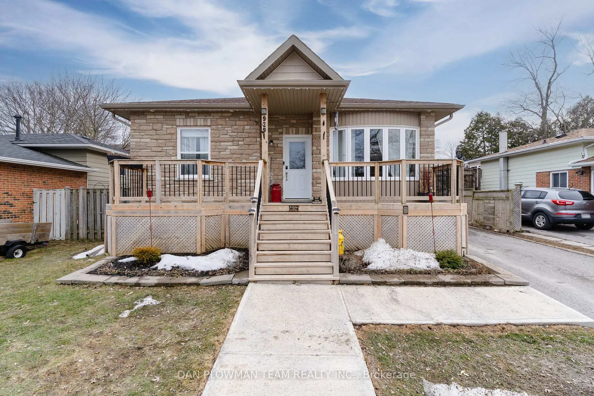 Front of 929 Dublin Street
