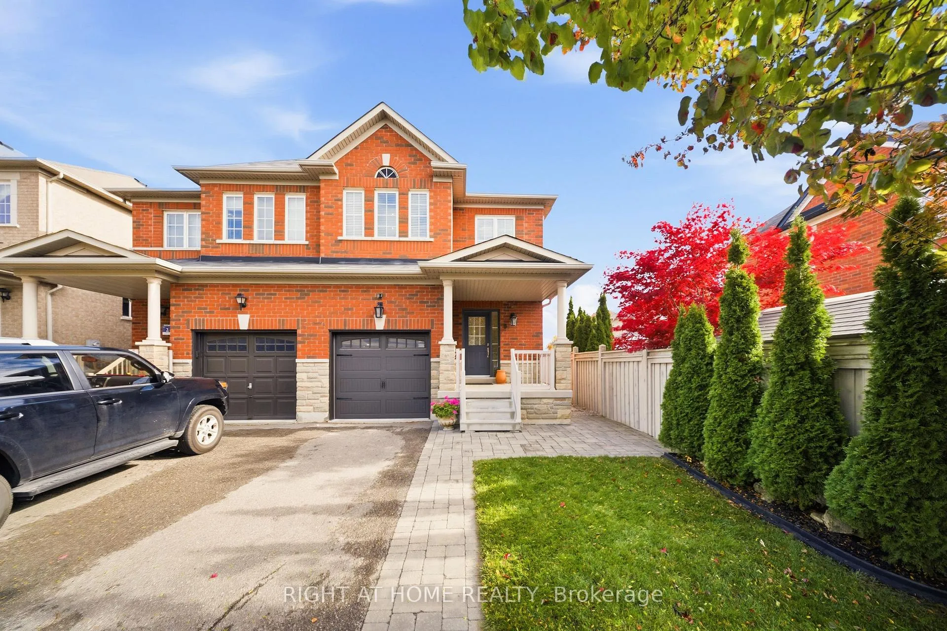 Photo 3 of 9 Manordale Crescent, Vaughan, Vellore Village — HOMEH