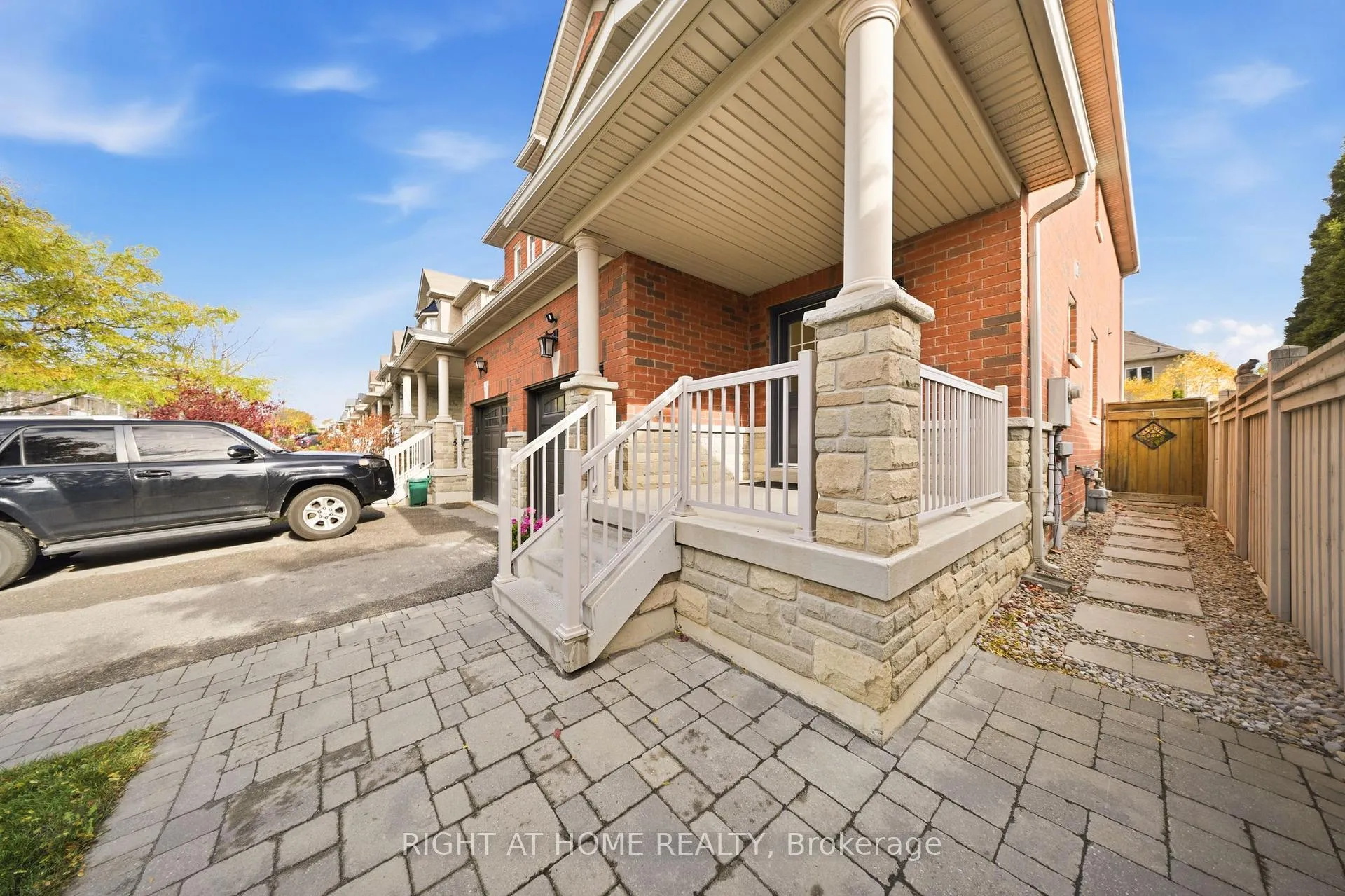 Photo 4 of 9 Manordale Crescent, Vaughan, Vellore Village — HOMEH