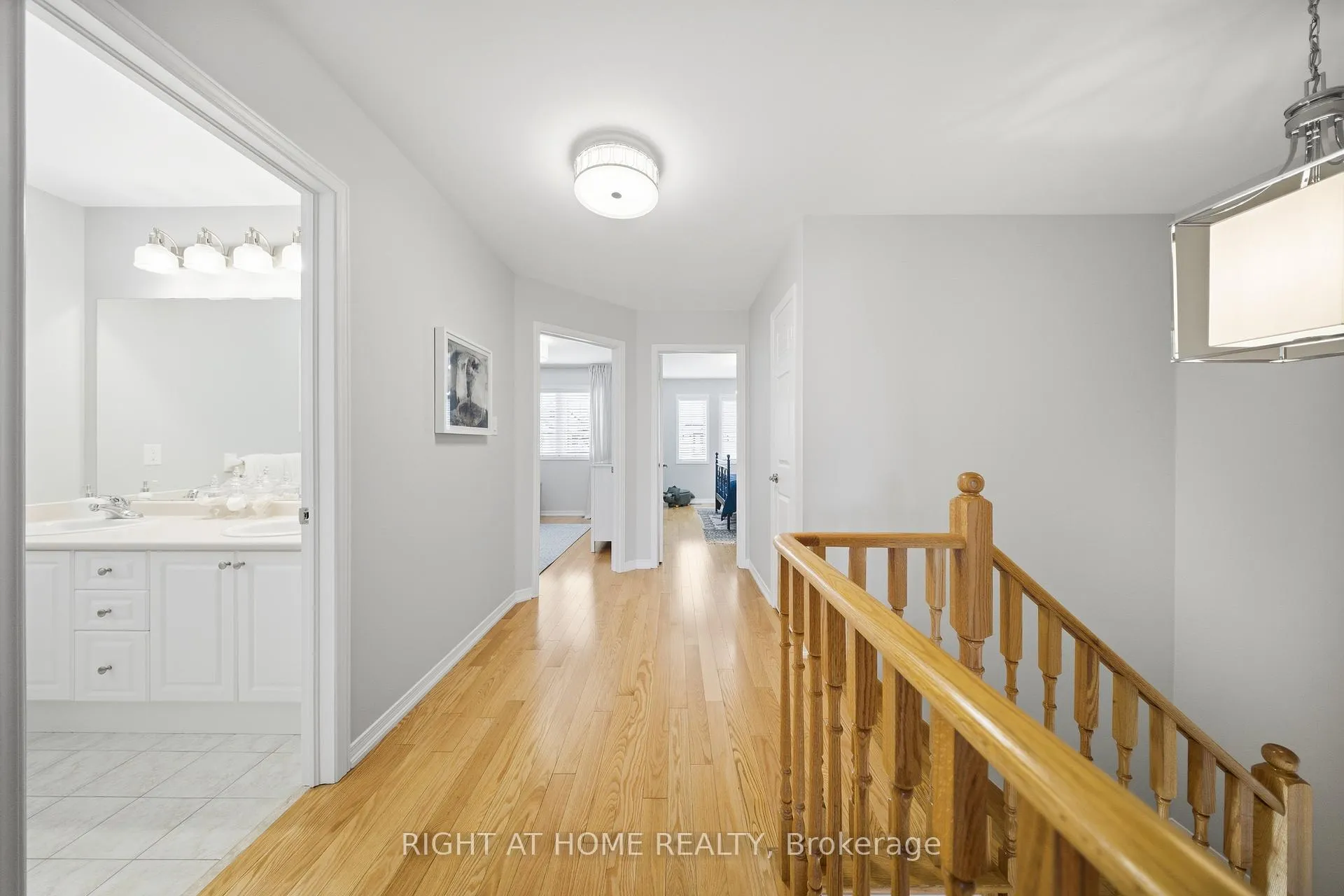 Photo 19 of 9 Manordale Crescent, Vaughan, Vellore Village — HOMEH