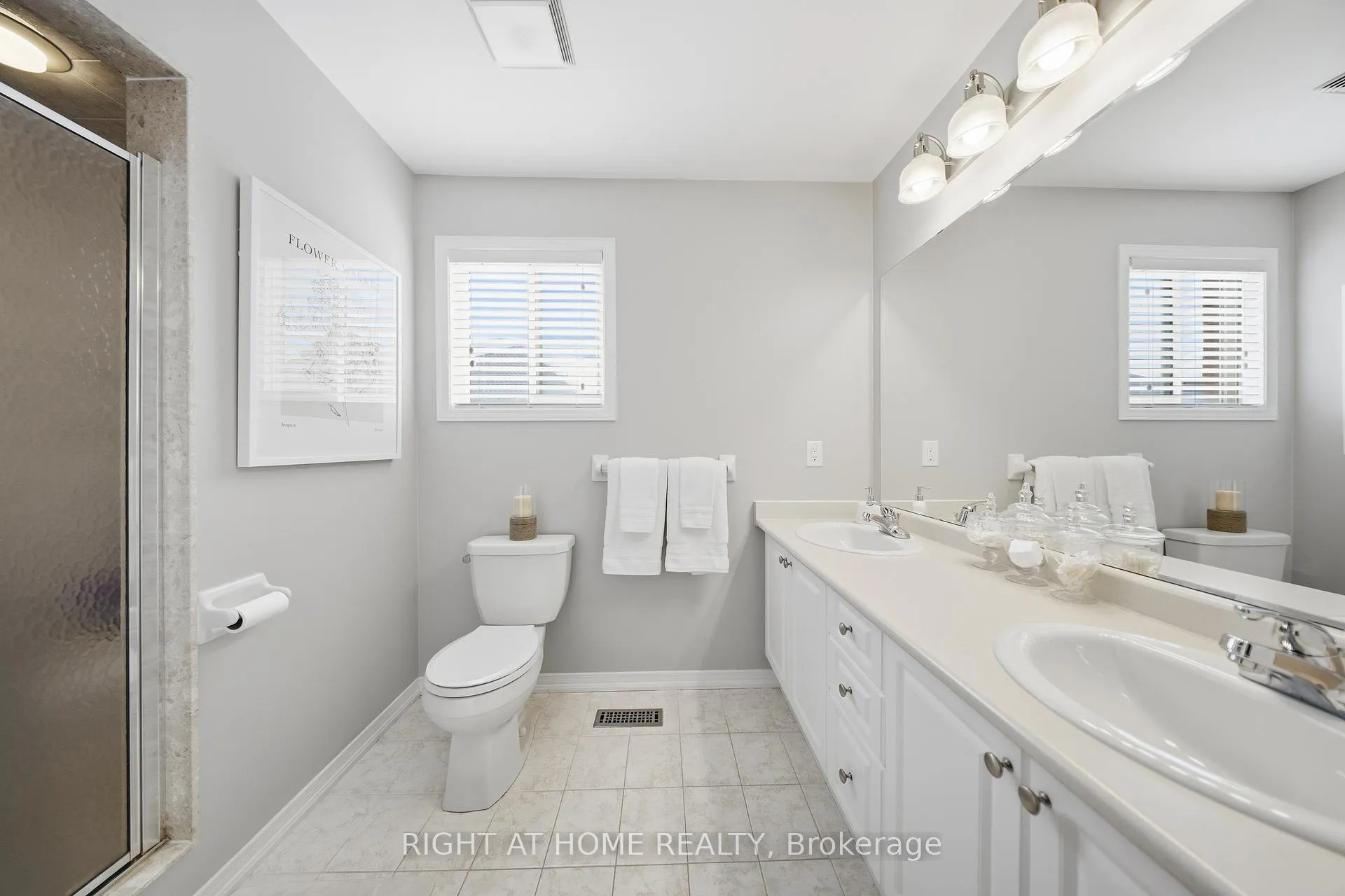 Photo 29 of 9 Manordale Crescent, Vaughan, Vellore Village — HOMEH