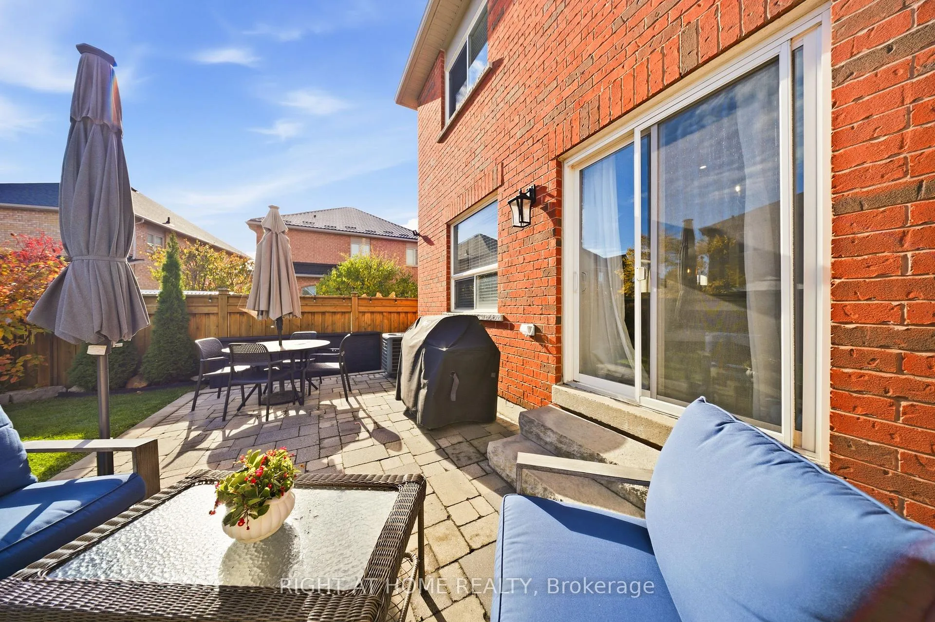 Photo 33 of 9 Manordale Crescent, Vaughan, Vellore Village — HOMEH
