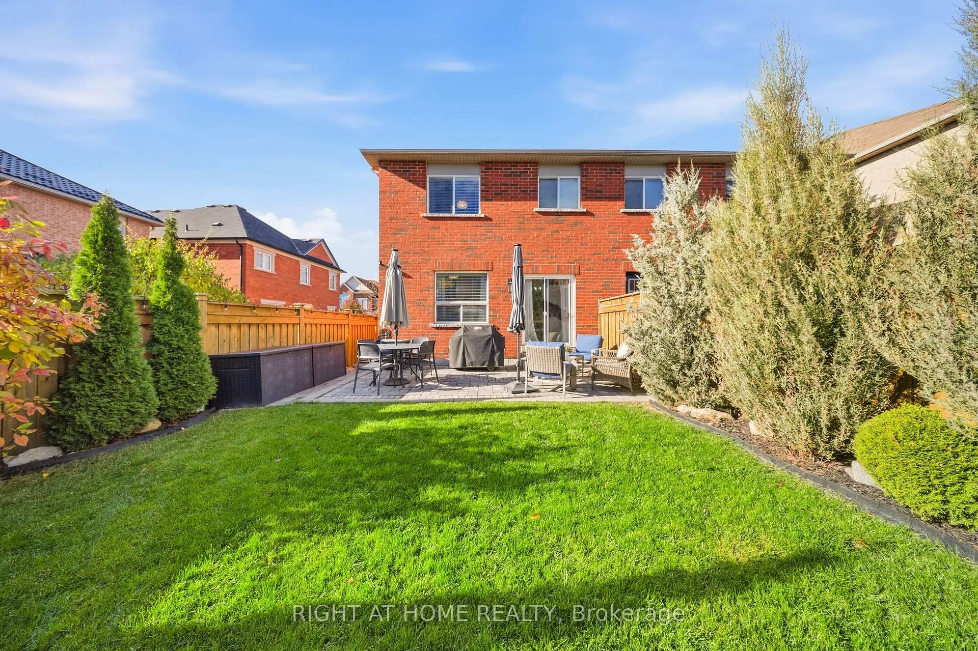 Photo 35 of 9 Manordale Crescent, Vaughan, Vellore Village — HOMEH