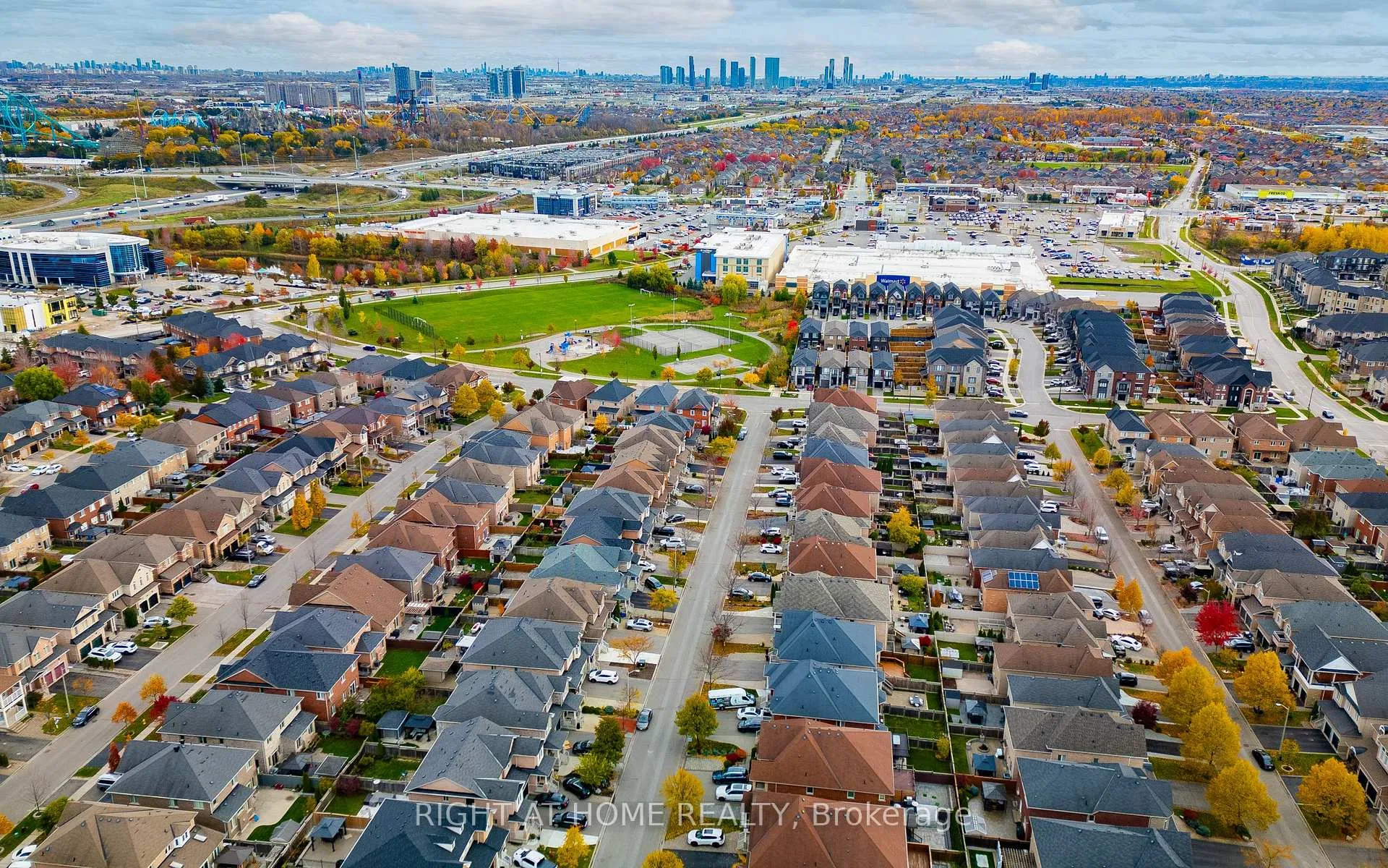 Photo 43 of 9 Manordale Crescent, Vaughan, Vellore Village — HOMEH
