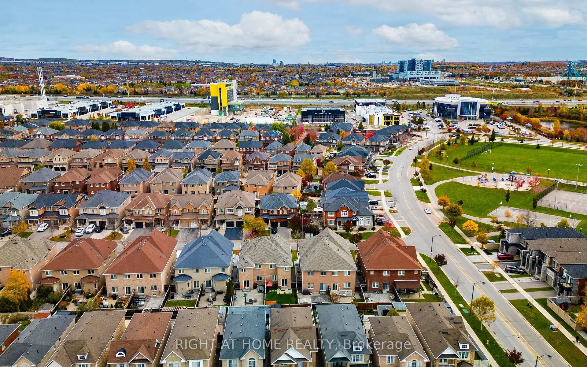 Photo 46 of 9 Manordale Crescent, Vaughan, Vellore Village — HOMEH