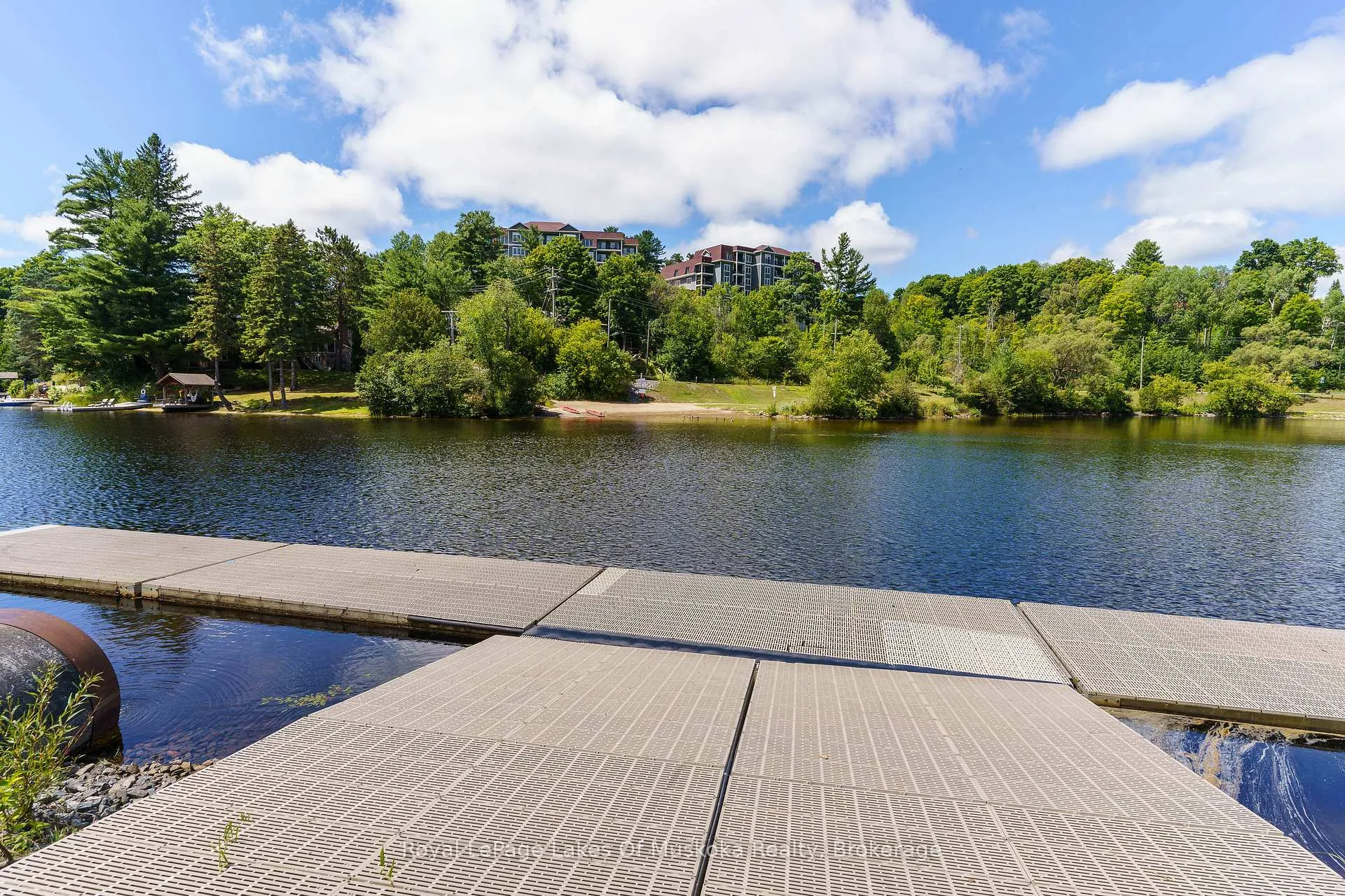 Photo 5 of Unit 10, 142 Ecclestone Drive, Bracebridge, Macaulay — HOMEH