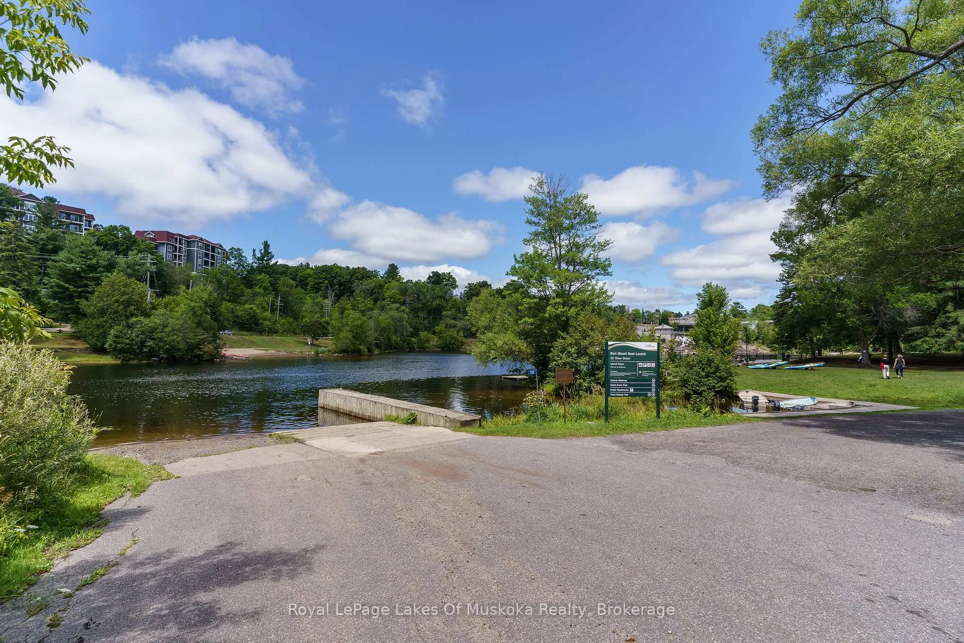 Photo 6 of Unit 10, 142 Ecclestone Drive, Bracebridge, Macaulay — HOMEH