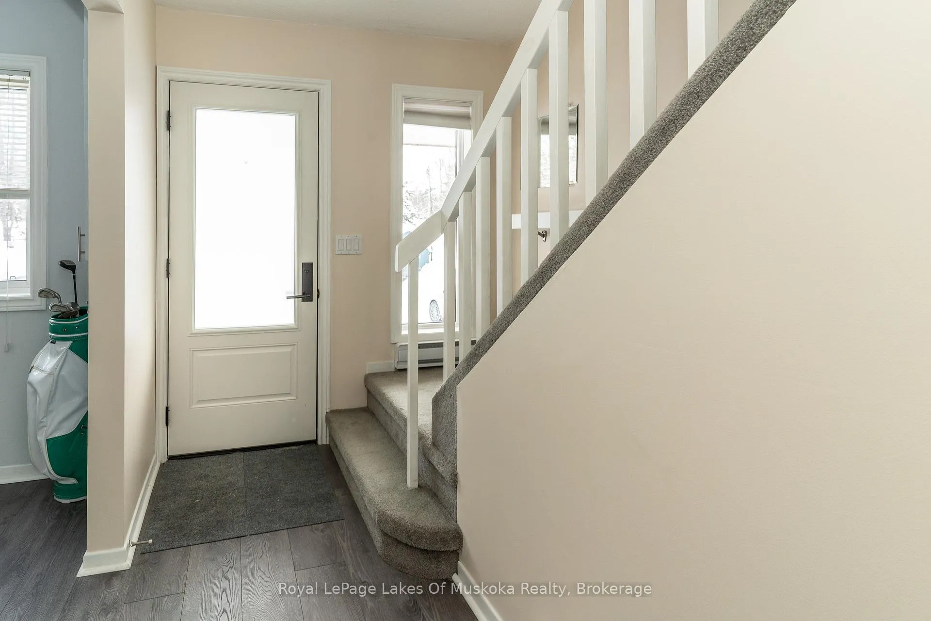 Photo 7 of Unit 10, 142 Ecclestone Drive, Bracebridge, Macaulay — HOMEH
