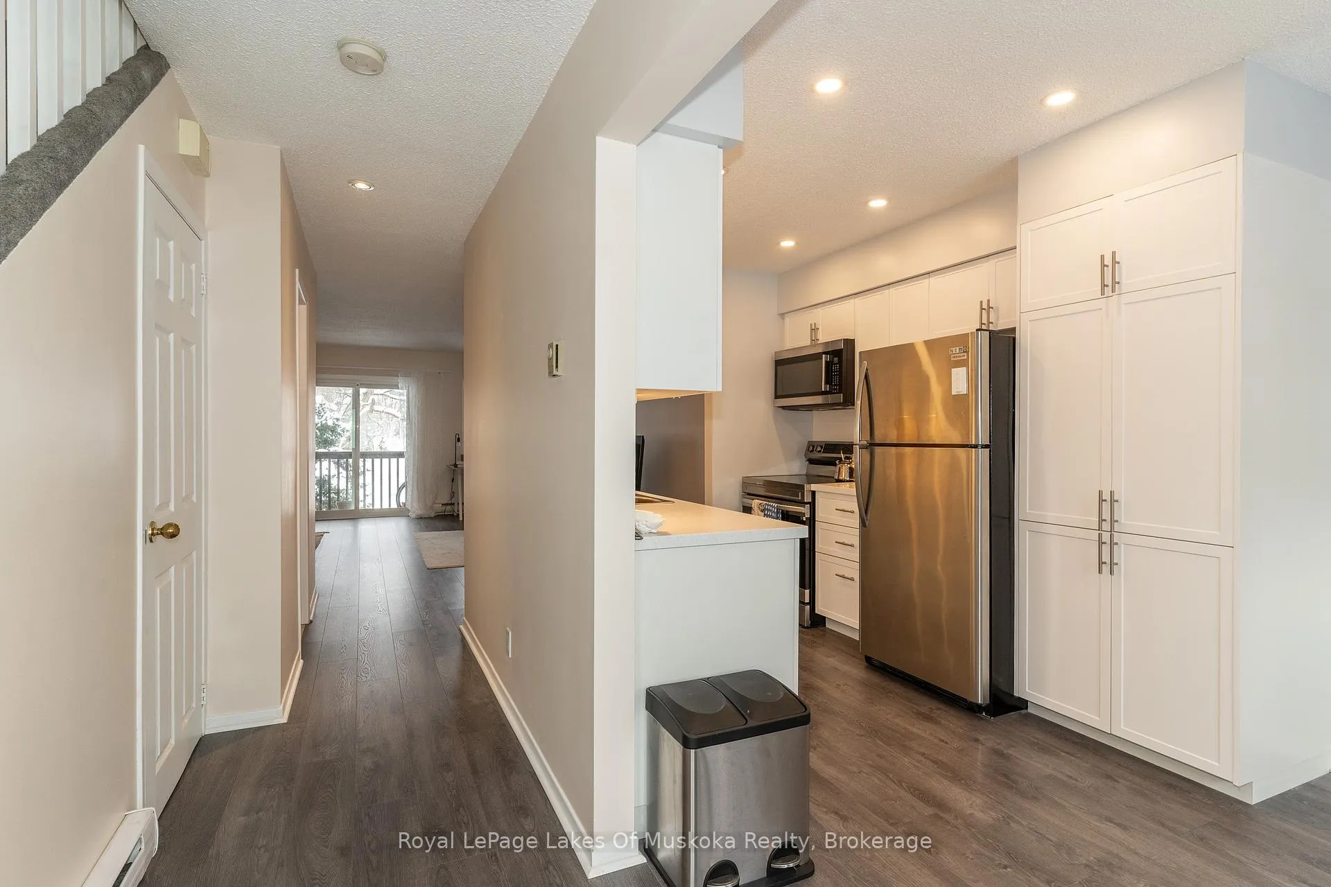 Photo 10 of Unit 10, 142 Ecclestone Drive, Bracebridge, Macaulay — HOMEH