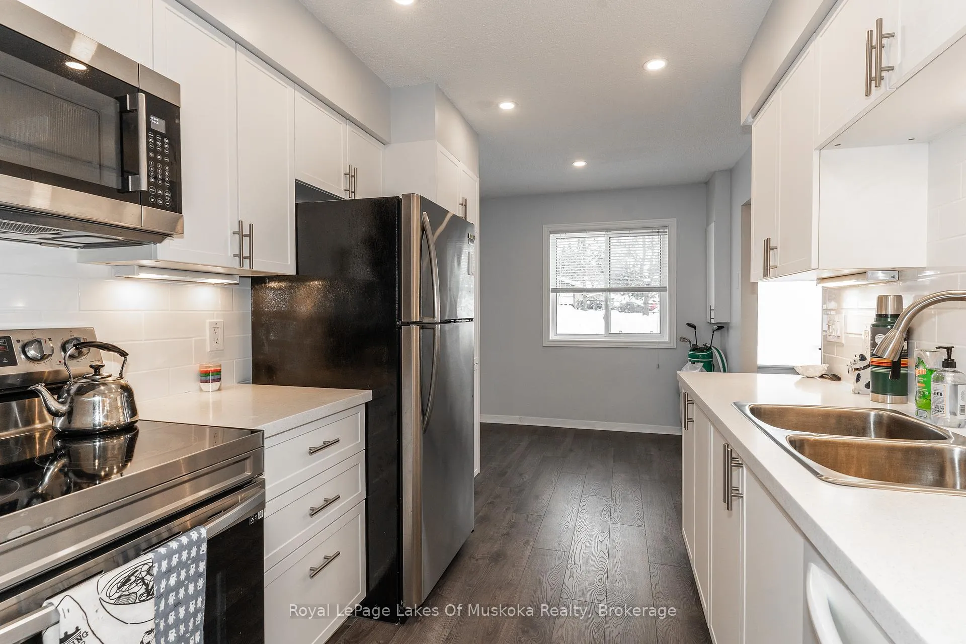 Photo 12 of Unit 10, 142 Ecclestone Drive, Bracebridge, Macaulay — HOMEH