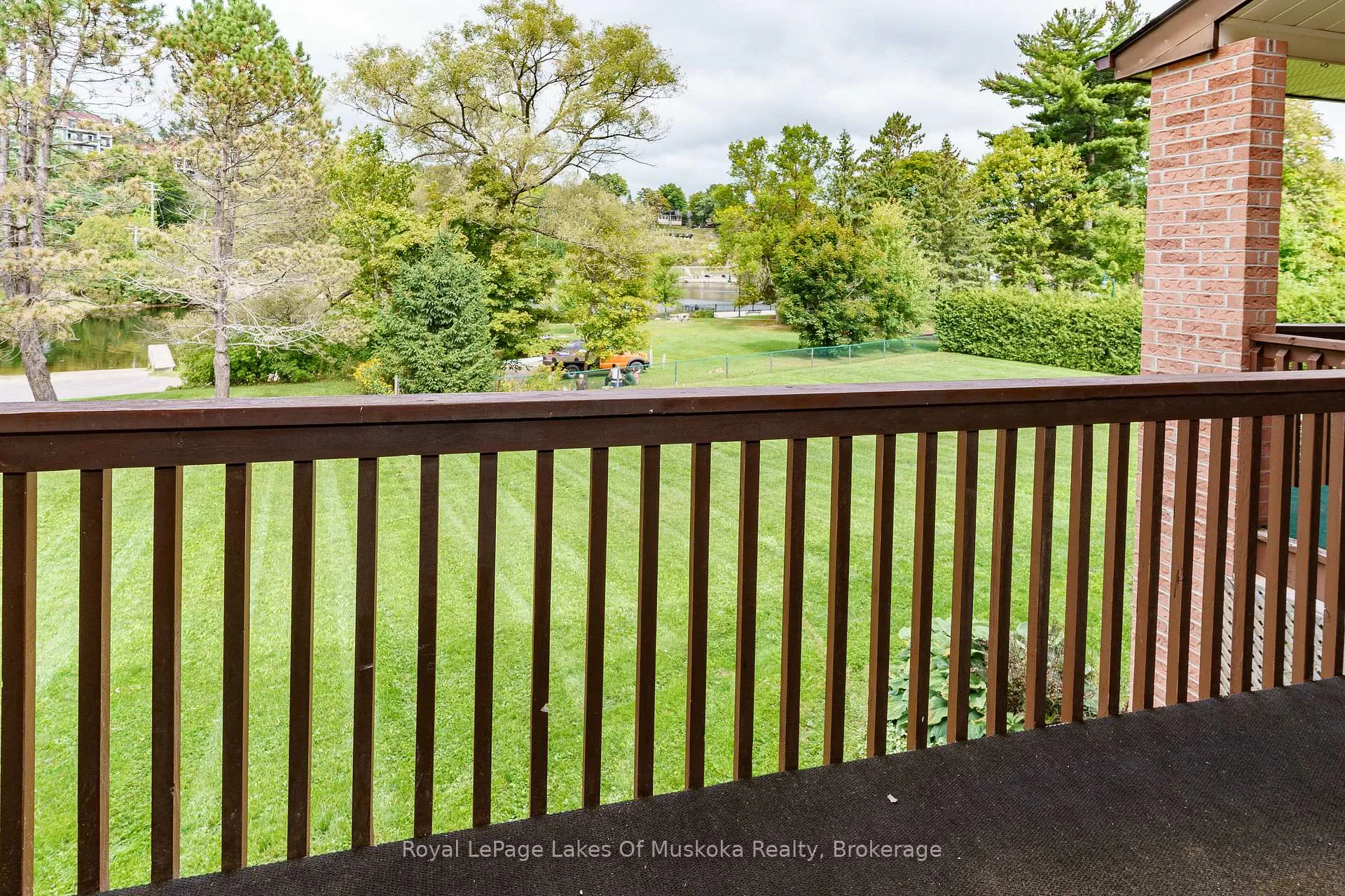 Photo 21 of Unit 10, 142 Ecclestone Drive, Bracebridge, Macaulay — HOMEH