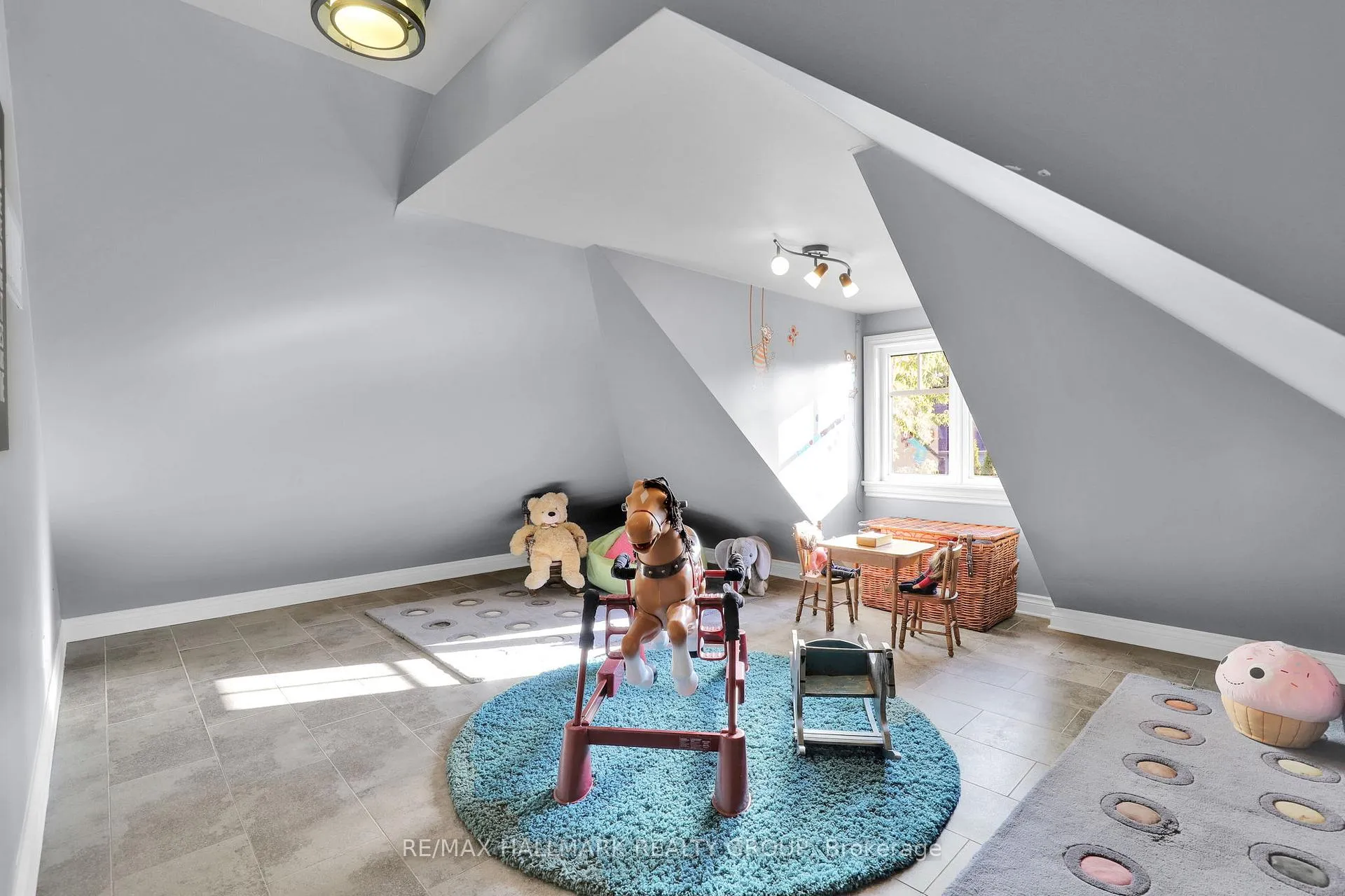 Photo 26 of 45 Crescent Heights, Ottawa, Dows Lake — HOMEH
