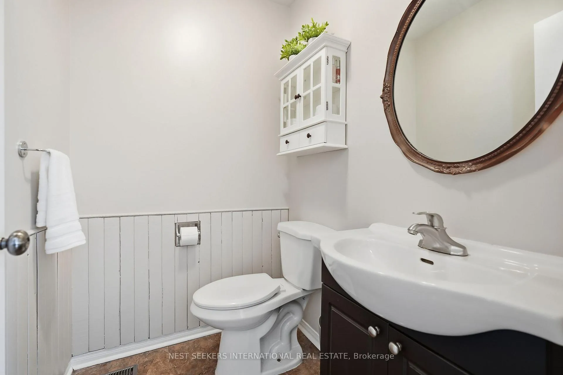 Photo 16 of 1091 Maclean Street, Innisfil, Alcona — HOMEH