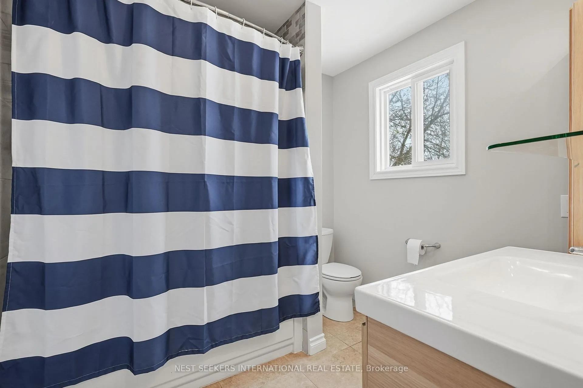 Photo 19 of 1091 Maclean Street, Innisfil, Alcona — HOMEH