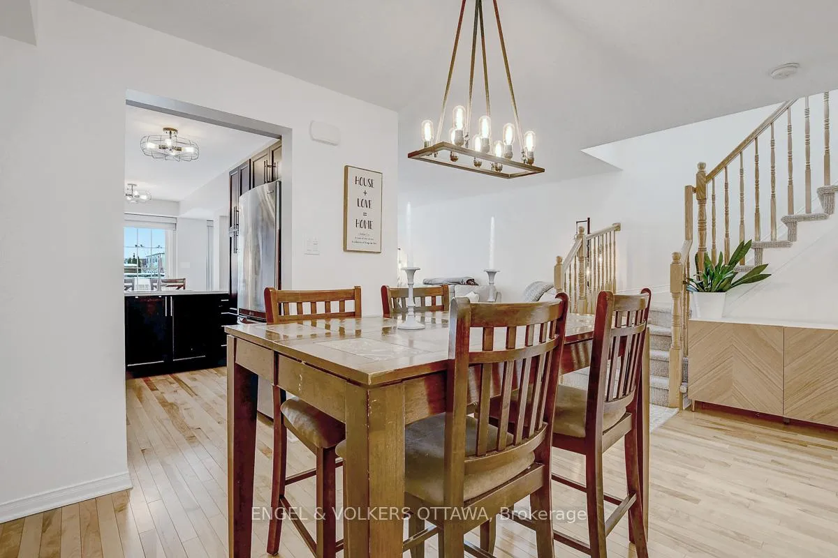Photo 7 of 308 Tabaret Street, Ottawa, Kanata - Emerald Meadows/Trailwest — HOMEH