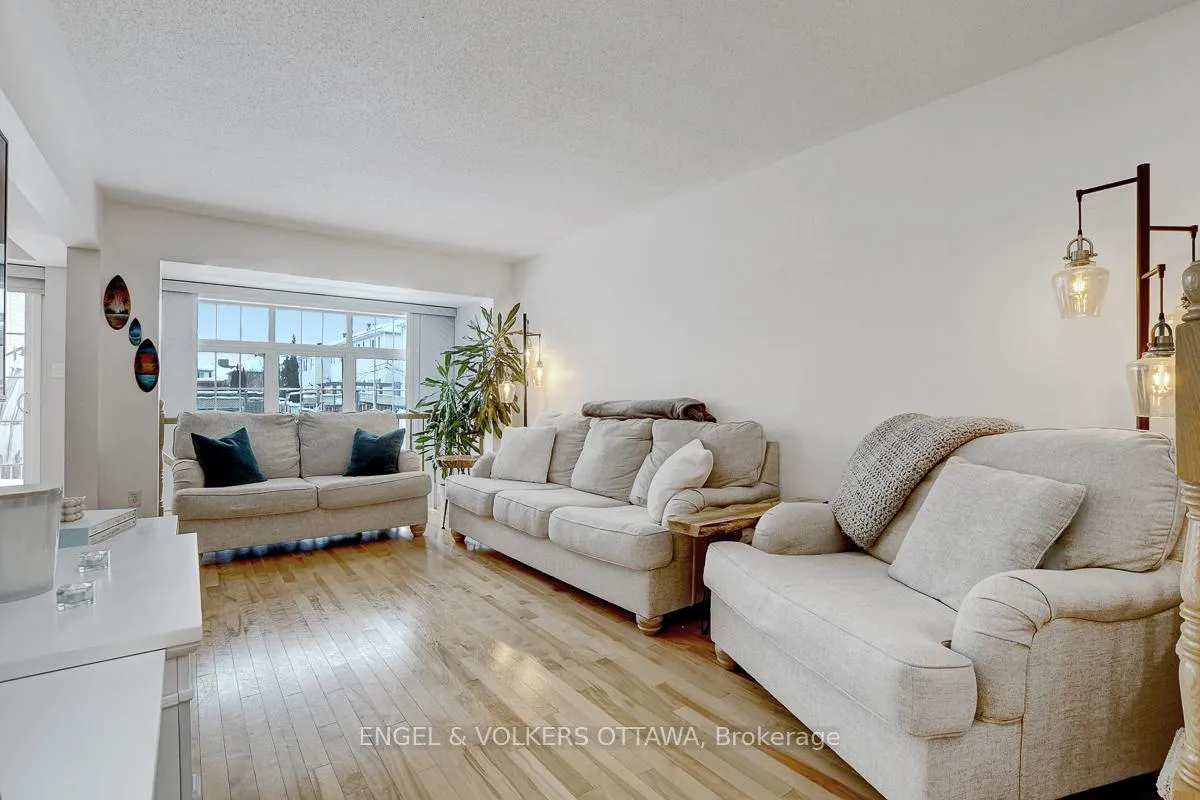 Photo 9 of 308 Tabaret Street, Ottawa, Kanata - Emerald Meadows/Trailwest — HOMEH