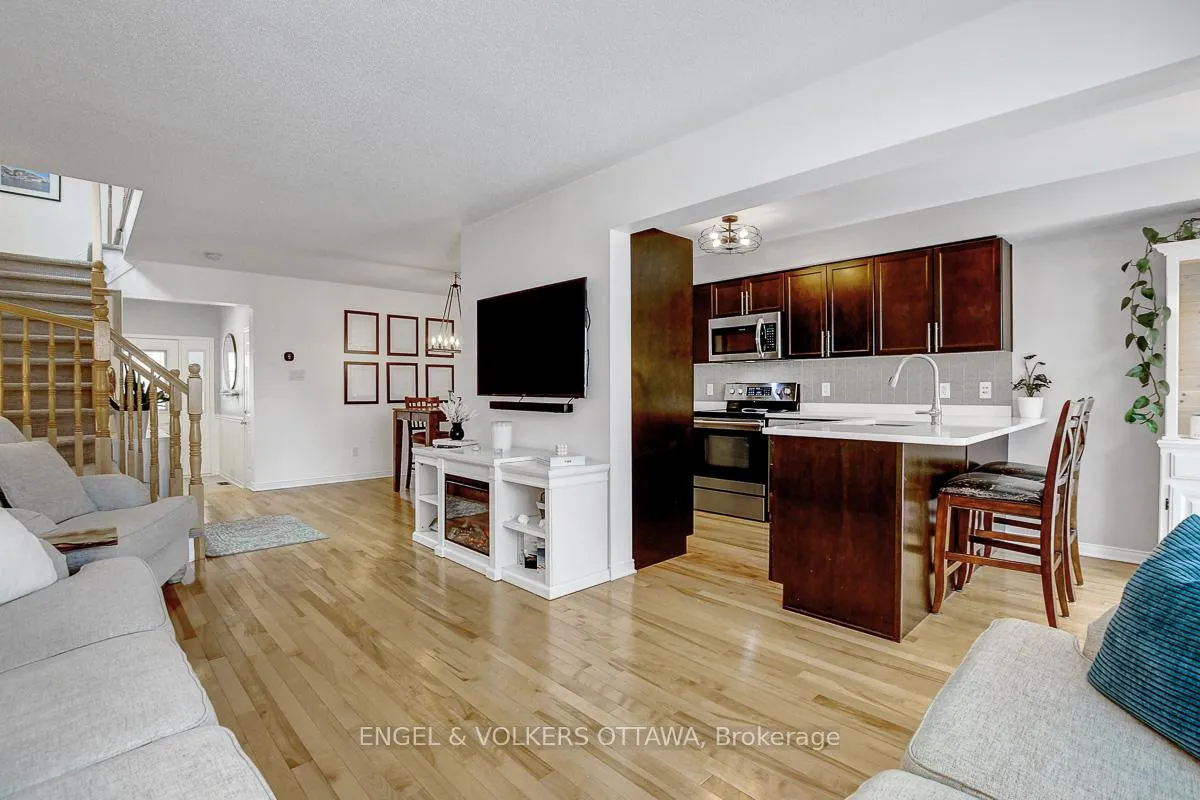 Photo 11 of 308 Tabaret Street, Ottawa, Kanata - Emerald Meadows/Trailwest — HOMEH