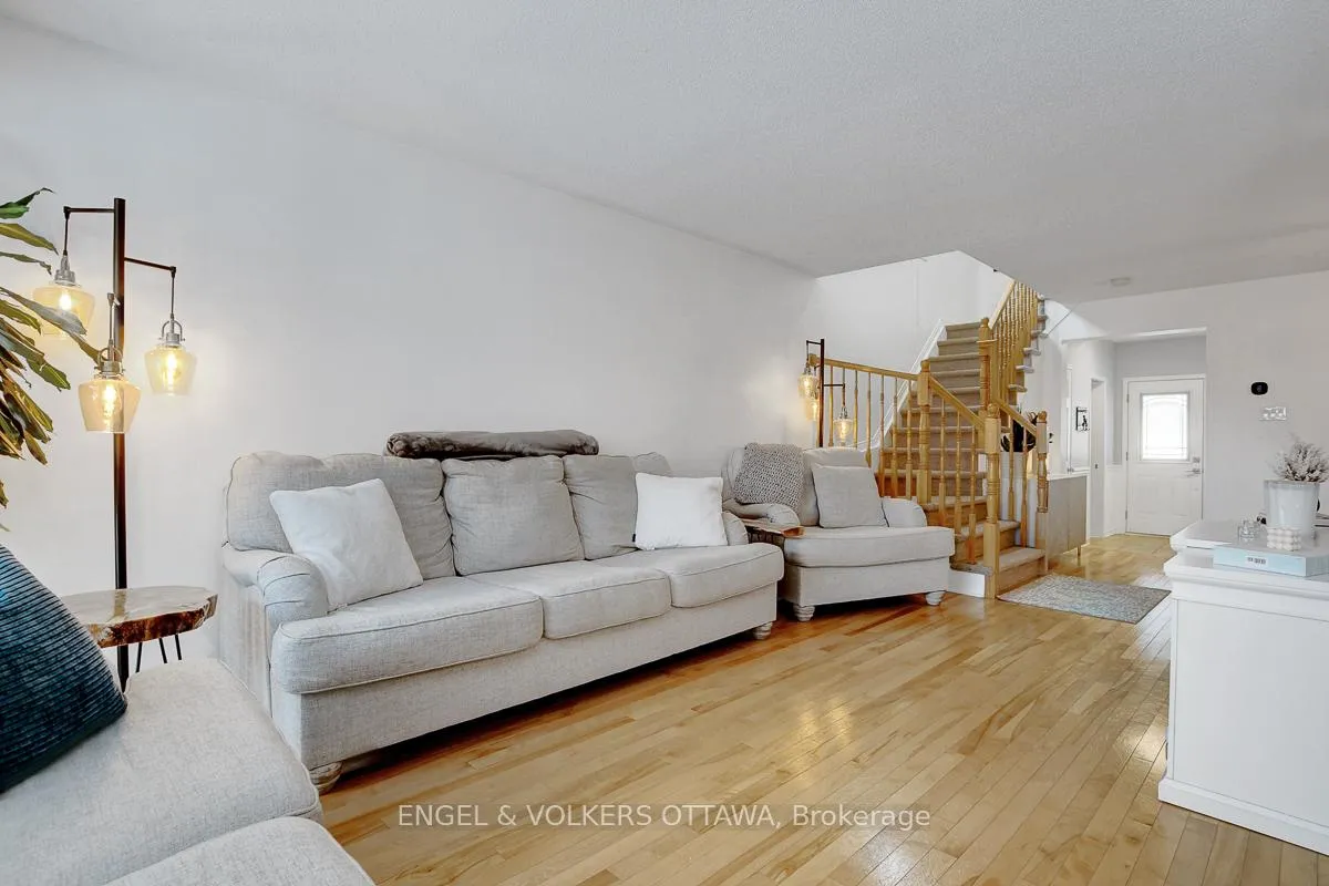 Photo 12 of 308 Tabaret Street, Ottawa, Kanata - Emerald Meadows/Trailwest — HOMEH
