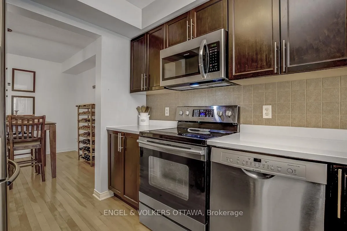 Photo 17 of 308 Tabaret Street, Ottawa, Kanata - Emerald Meadows/Trailwest — HOMEH