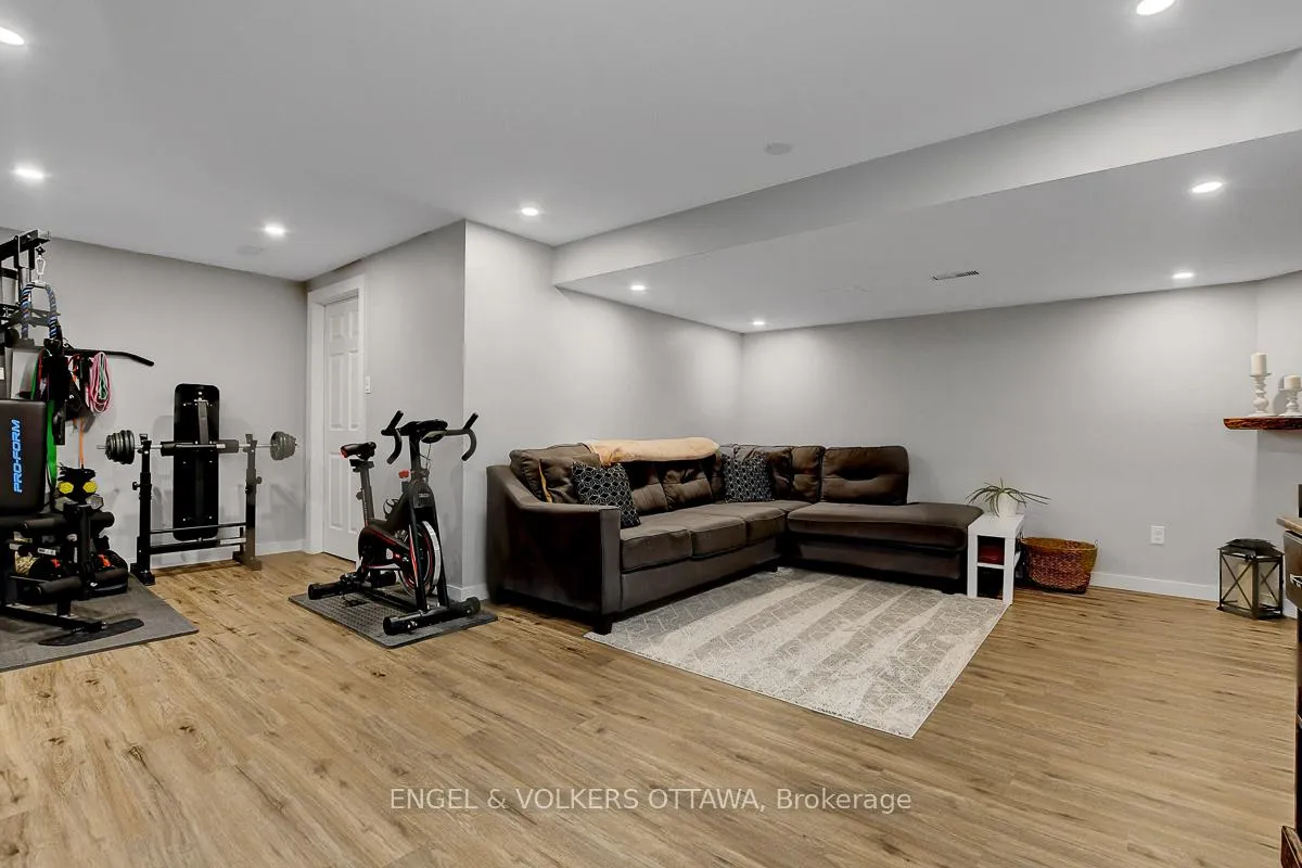 Photo 40 of 308 Tabaret Street, Ottawa, Kanata - Emerald Meadows/Trailwest — HOMEH