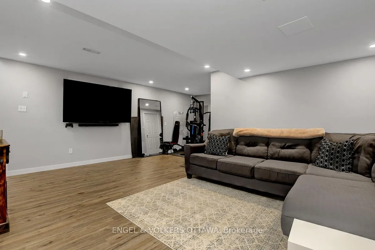 Photo 45 of 308 Tabaret Street, Ottawa, Kanata - Emerald Meadows/Trailwest — HOMEH