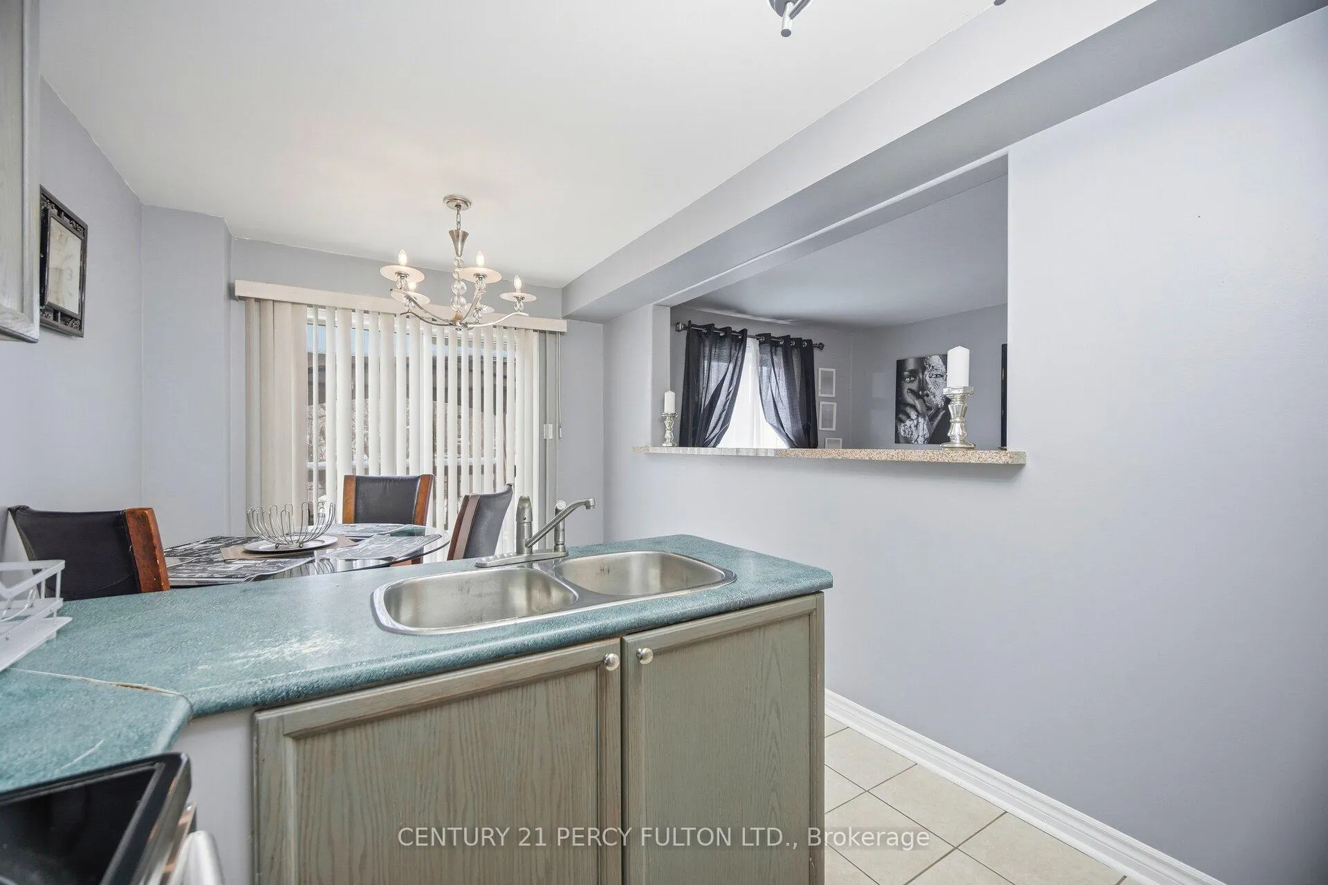 Photo 14 of 33 Farmers Avenue, Ajax, Central West — HOMEH