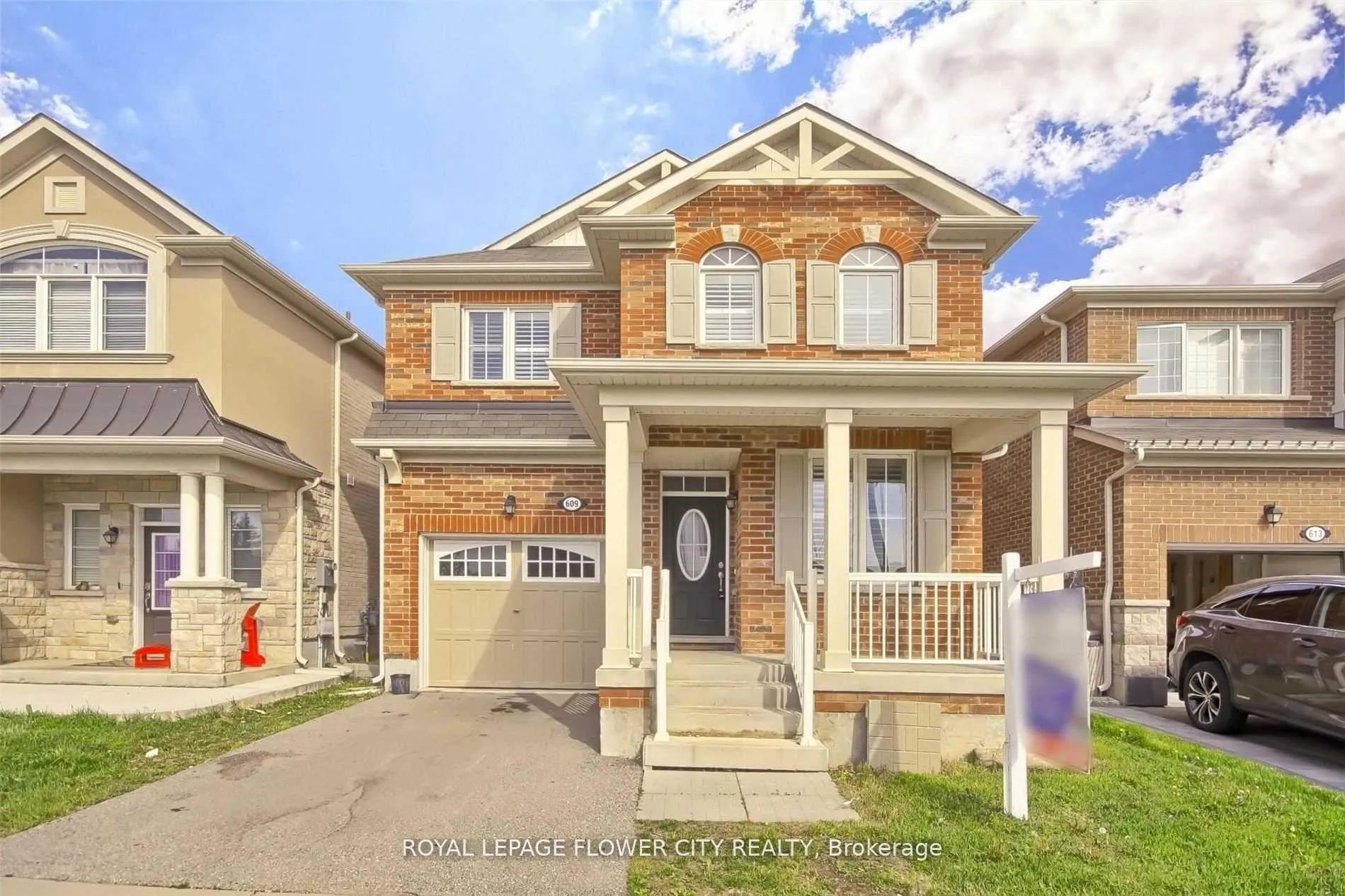 Photo 3 of 609 Gibson Crescent, Milton, Coates — HOMEH