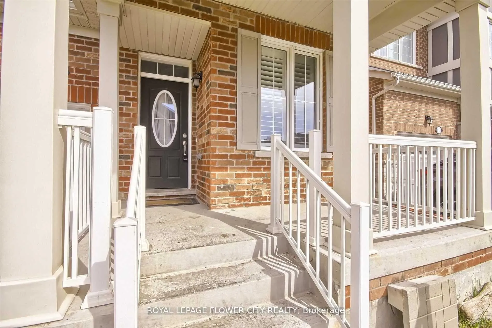 Photo 4 of 609 Gibson Crescent, Milton, Coates — HOMEH