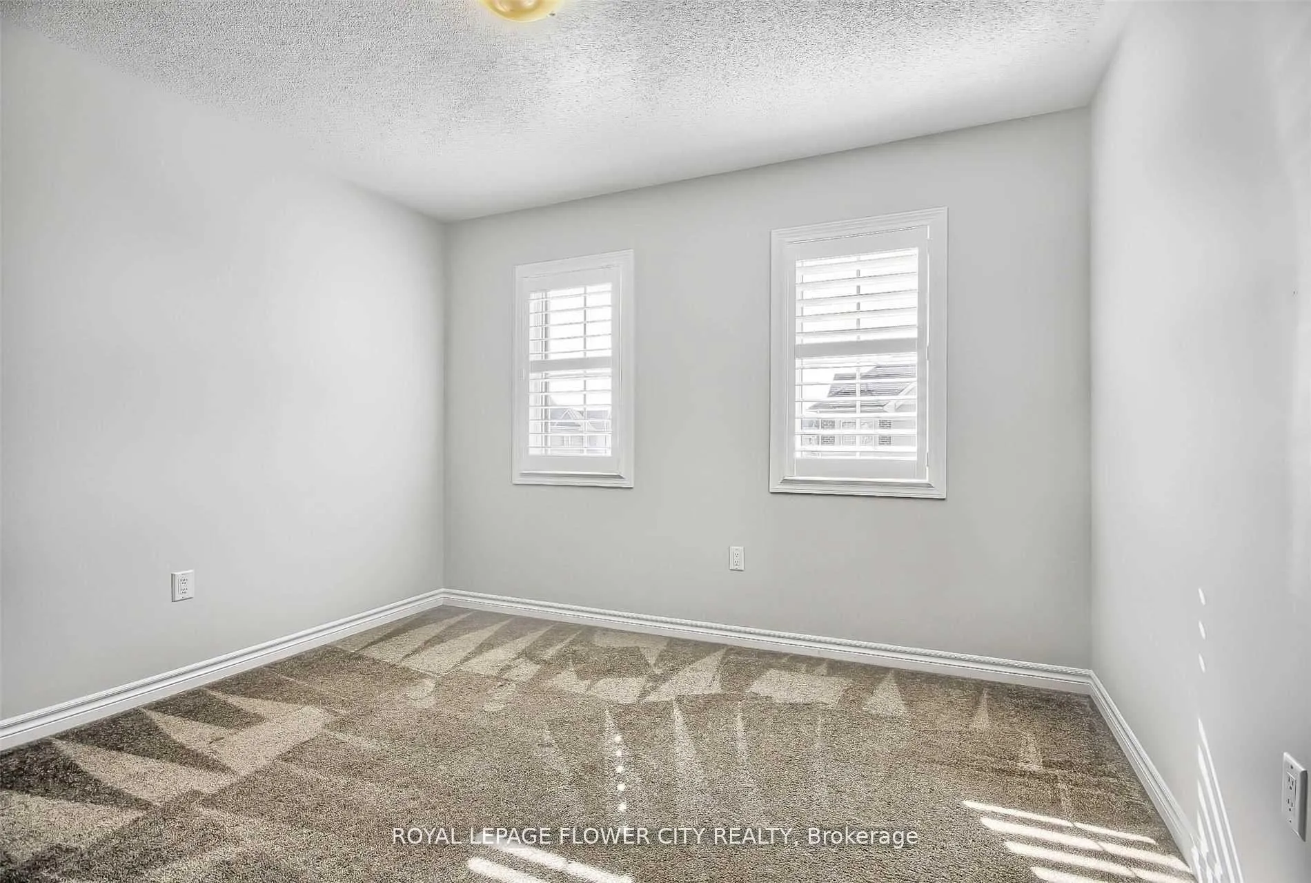 Photo 6 of 609 Gibson Crescent, Milton, Coates — HOMEH