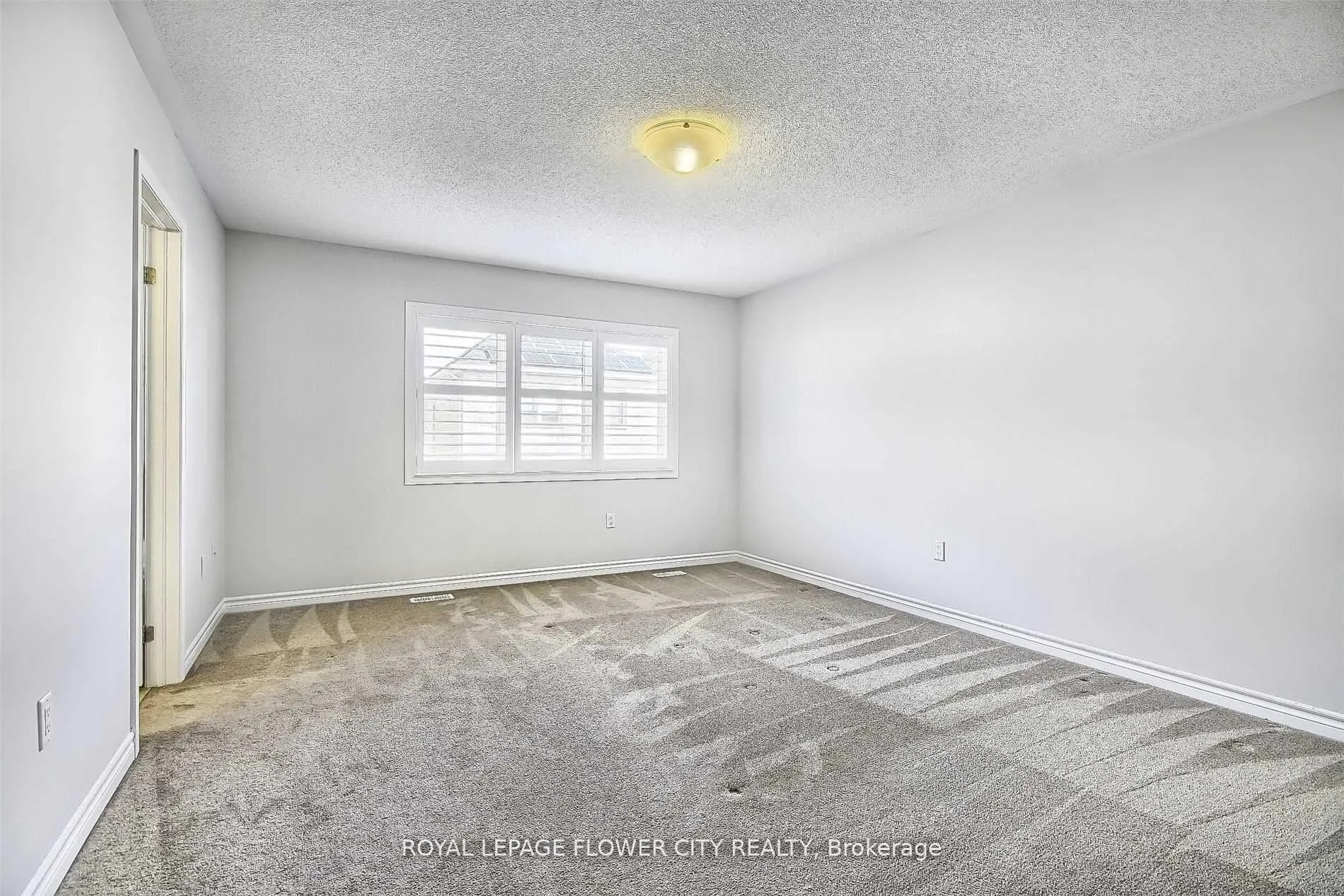 Photo 16 of 609 Gibson Crescent, Milton, Coates — HOMEH