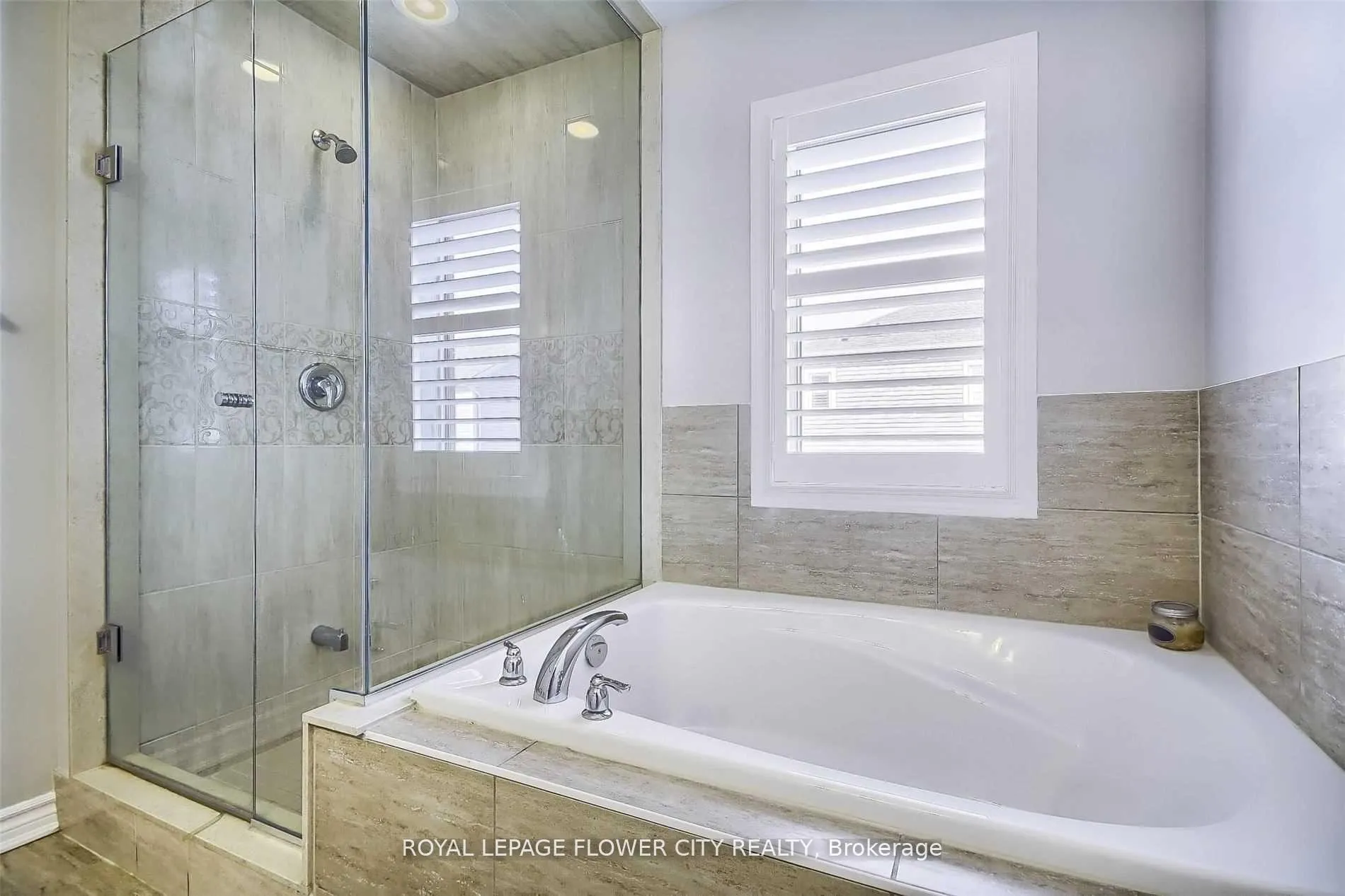 Photo 17 of 609 Gibson Crescent, Milton, Coates — HOMEH