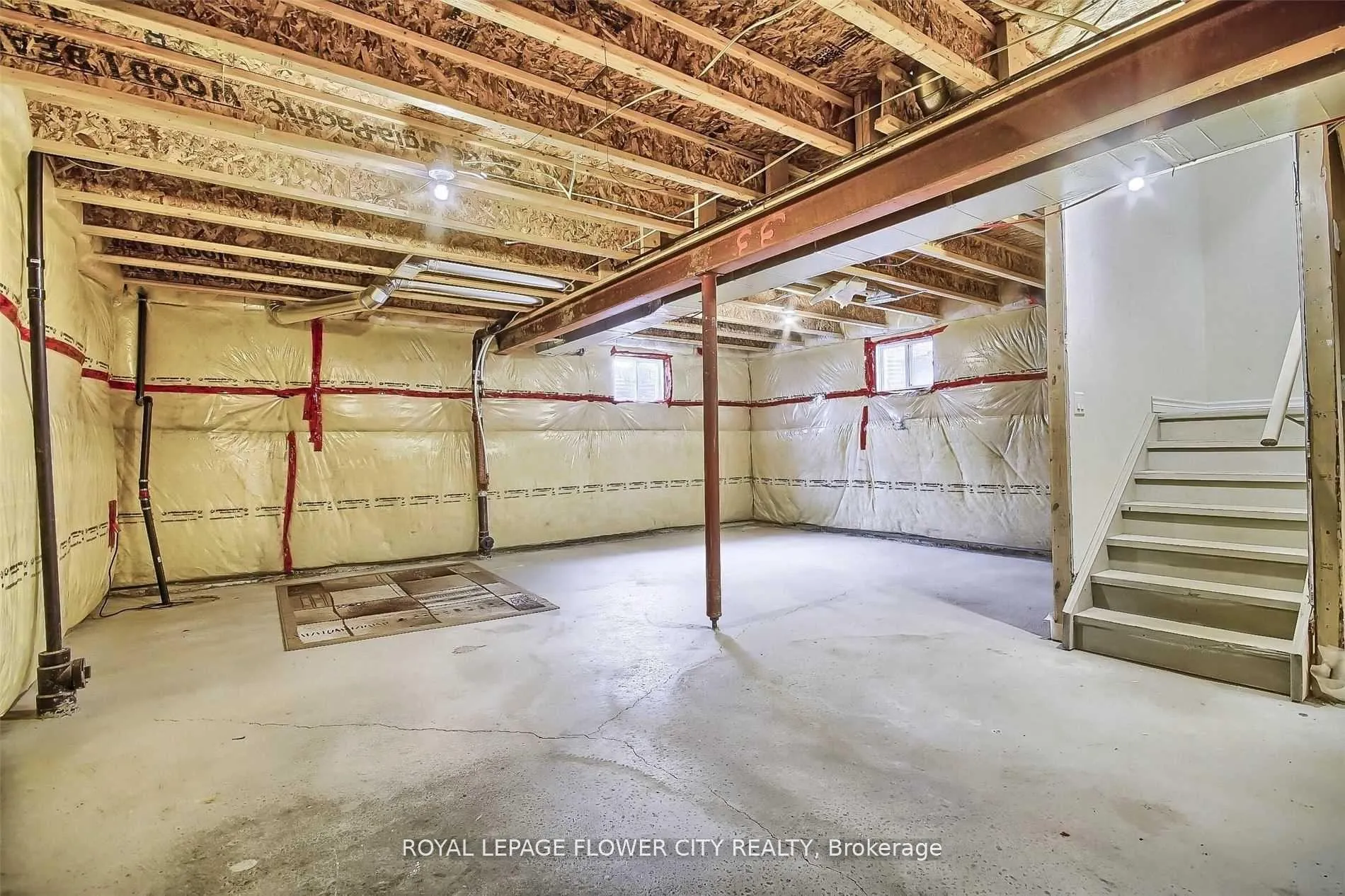 Photo 39 of 609 Gibson Crescent, Milton, Coates — HOMEH