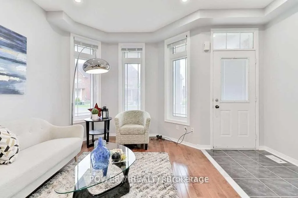 Photo 5 of 253 Bur Oak Avenue, Markham, Berczy — HOMEH