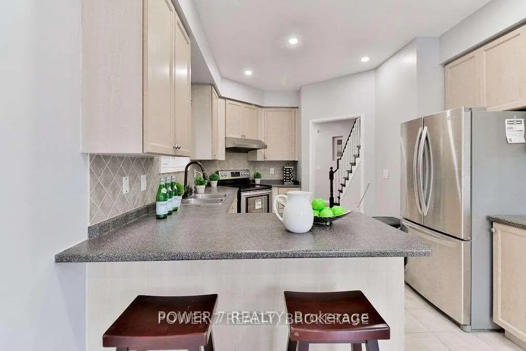 Photo 10 of 253 Bur Oak Avenue, Markham, Berczy — HOMEH