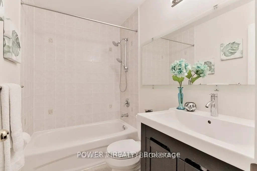 Photo 20 of 253 Bur Oak Avenue, Markham, Berczy — HOMEH