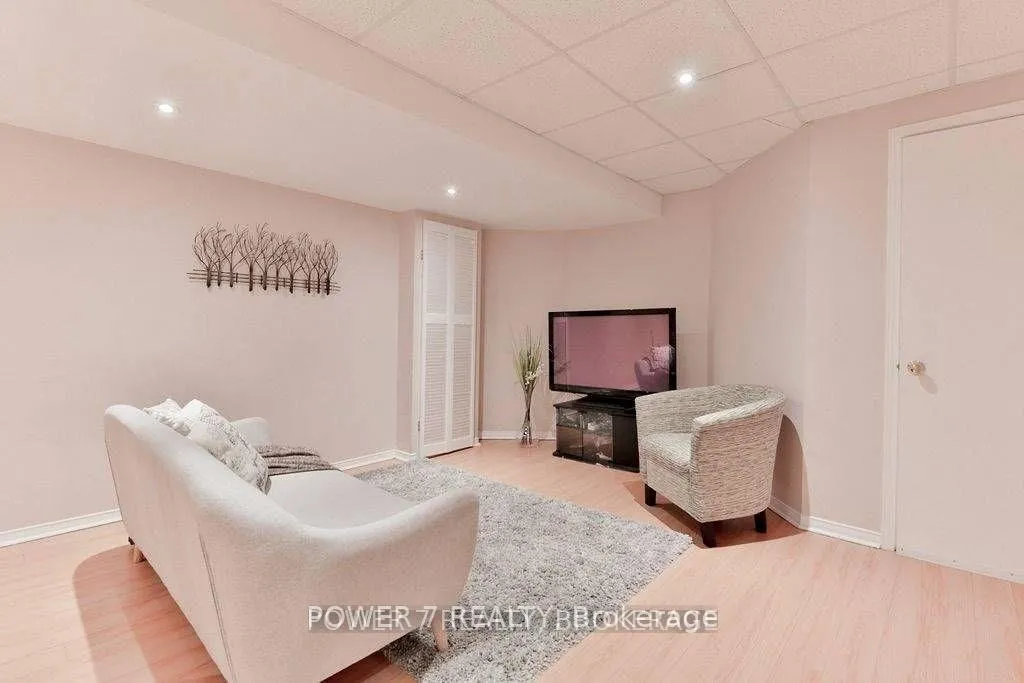 Photo 24 of 253 Bur Oak Avenue, Markham, Berczy — HOMEH