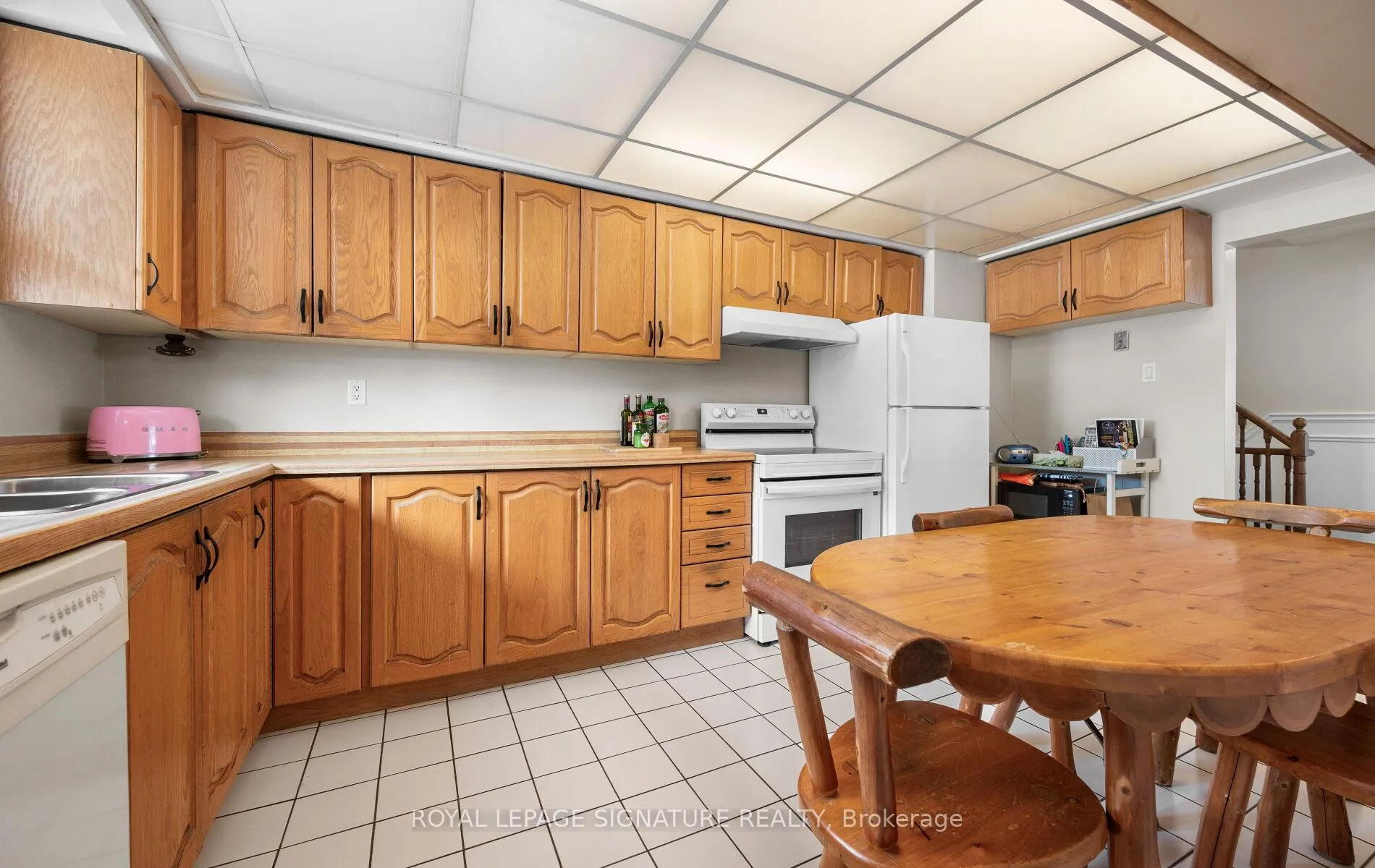 Photo 11 of 281 Jeffcoat Drive, Etobicoke, West Humber-Clairville — HOMEH