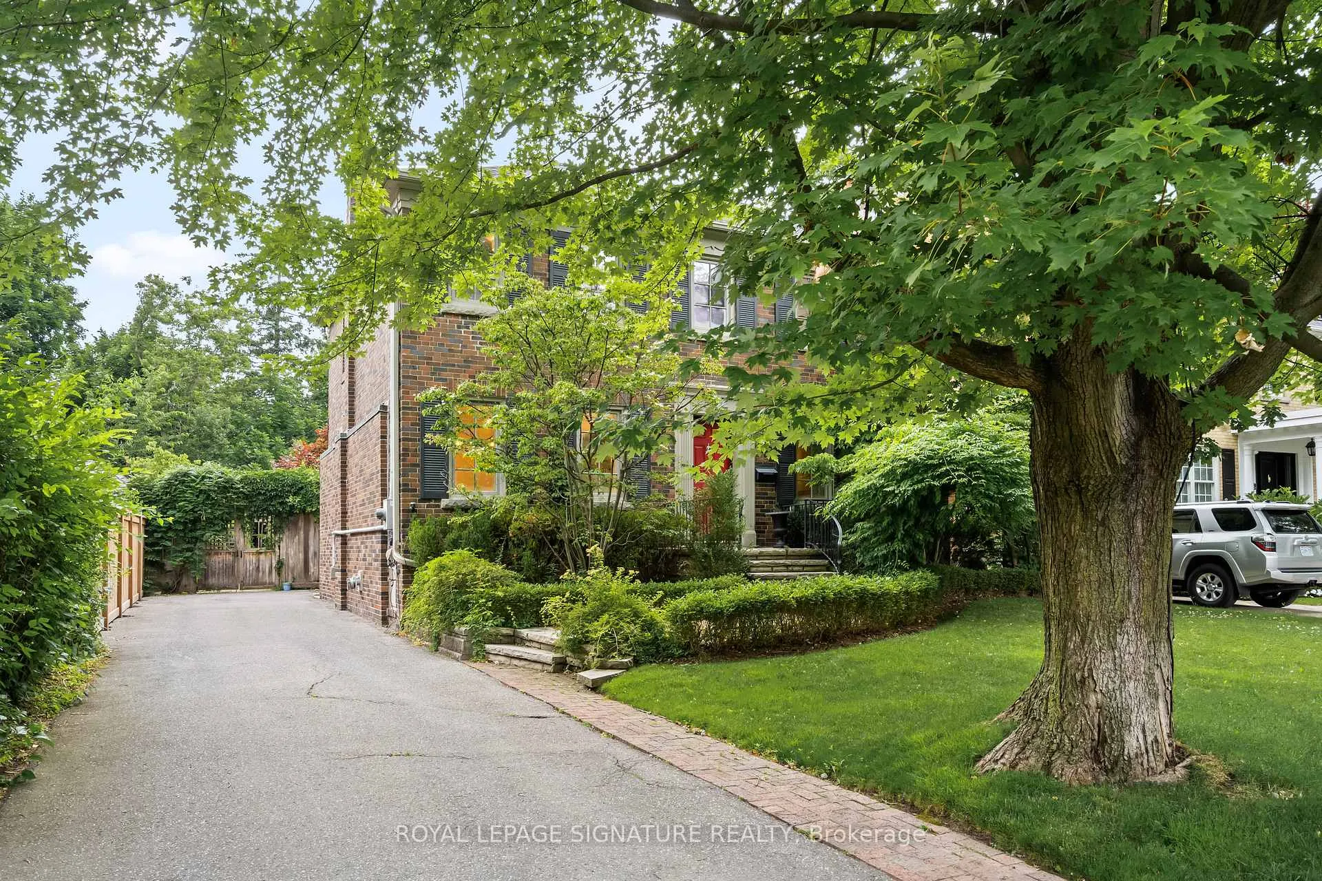 Photo 2 of 26 Buckingham Avenue, Toronto, Lawrence Park South — HOMEH