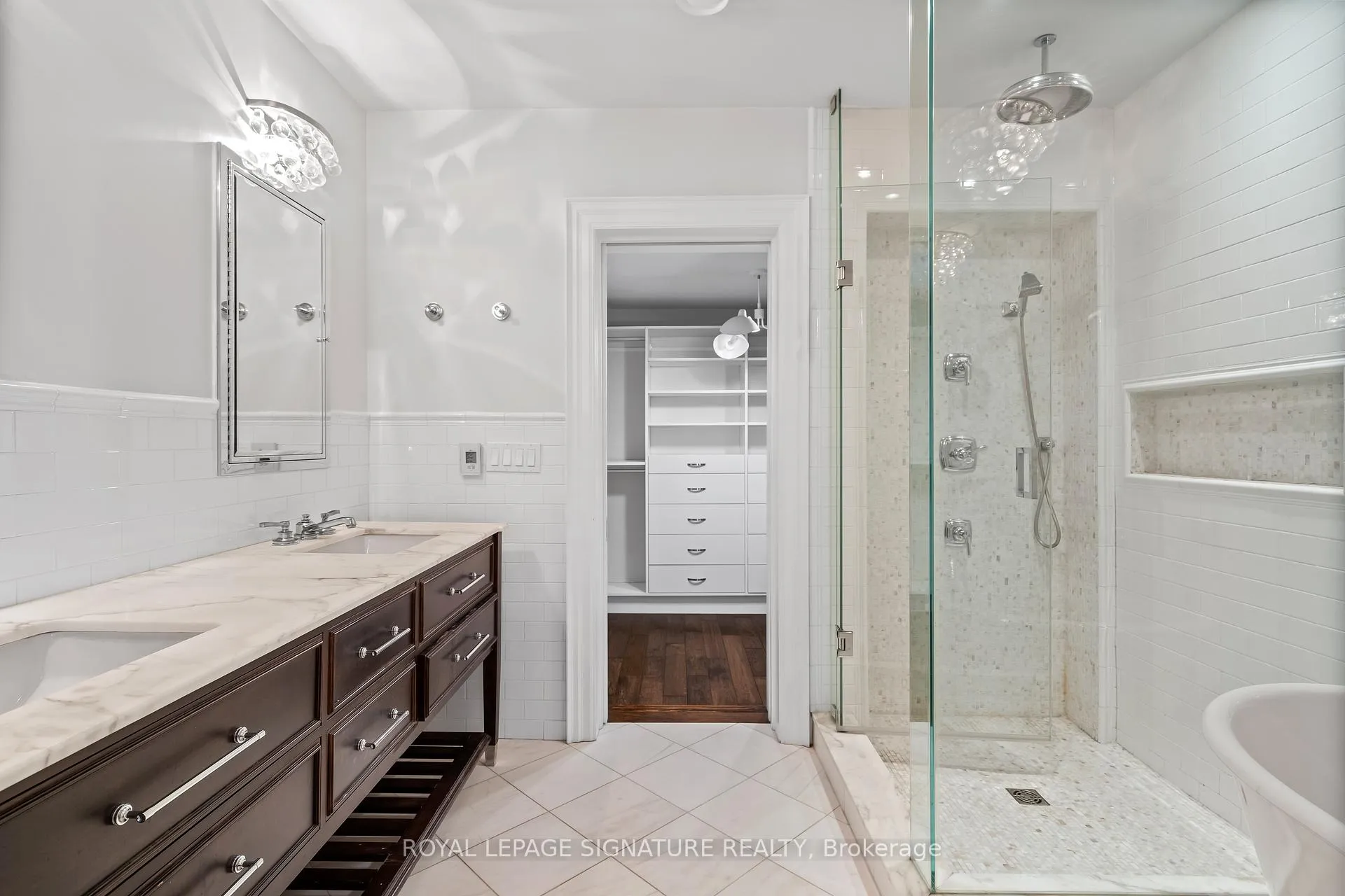 Photo 11 of 26 Buckingham Avenue, Toronto, Lawrence Park South — HOMEH