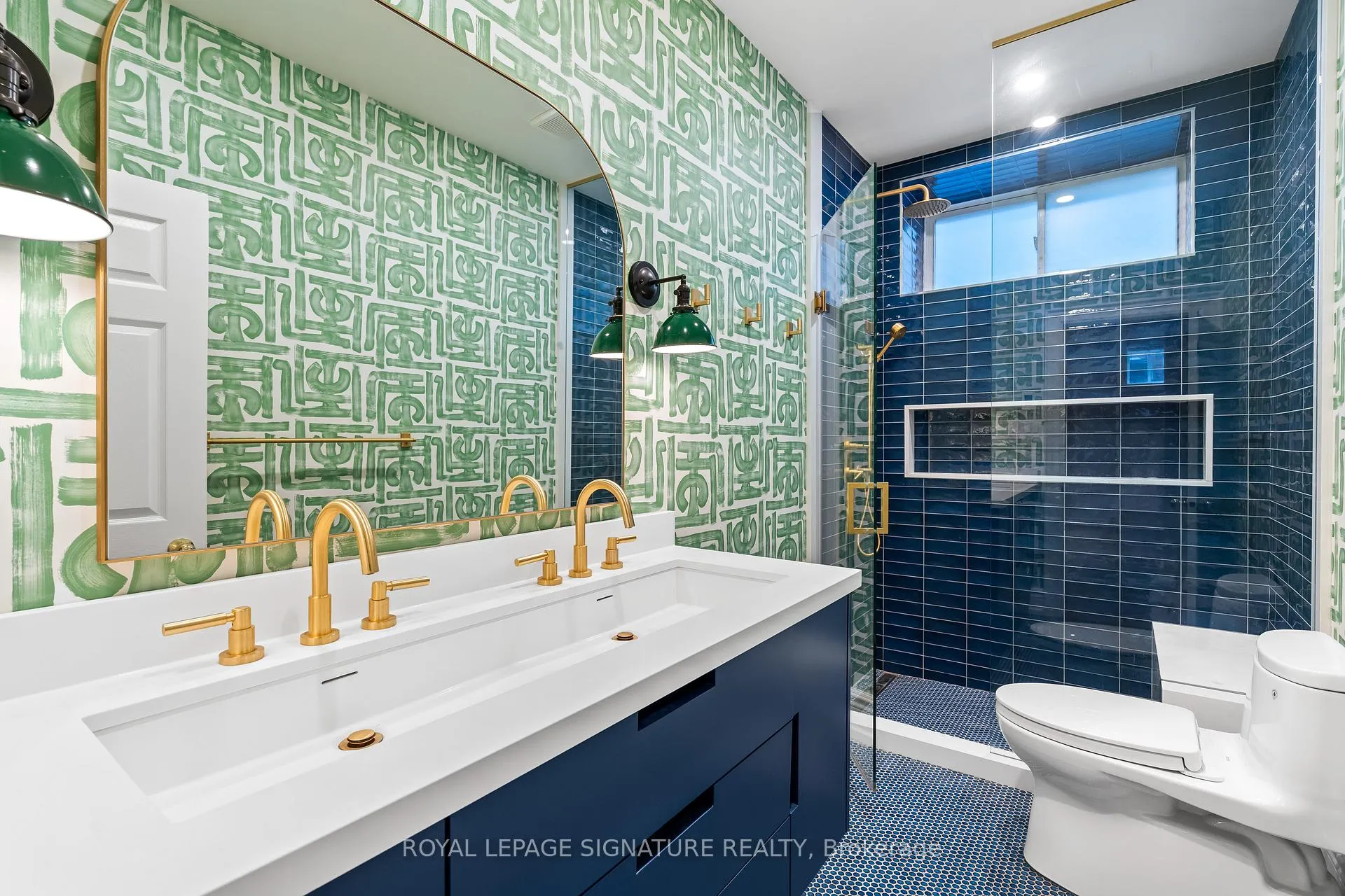 Photo 17 of 26 Buckingham Avenue, Toronto, Lawrence Park South — HOMEH