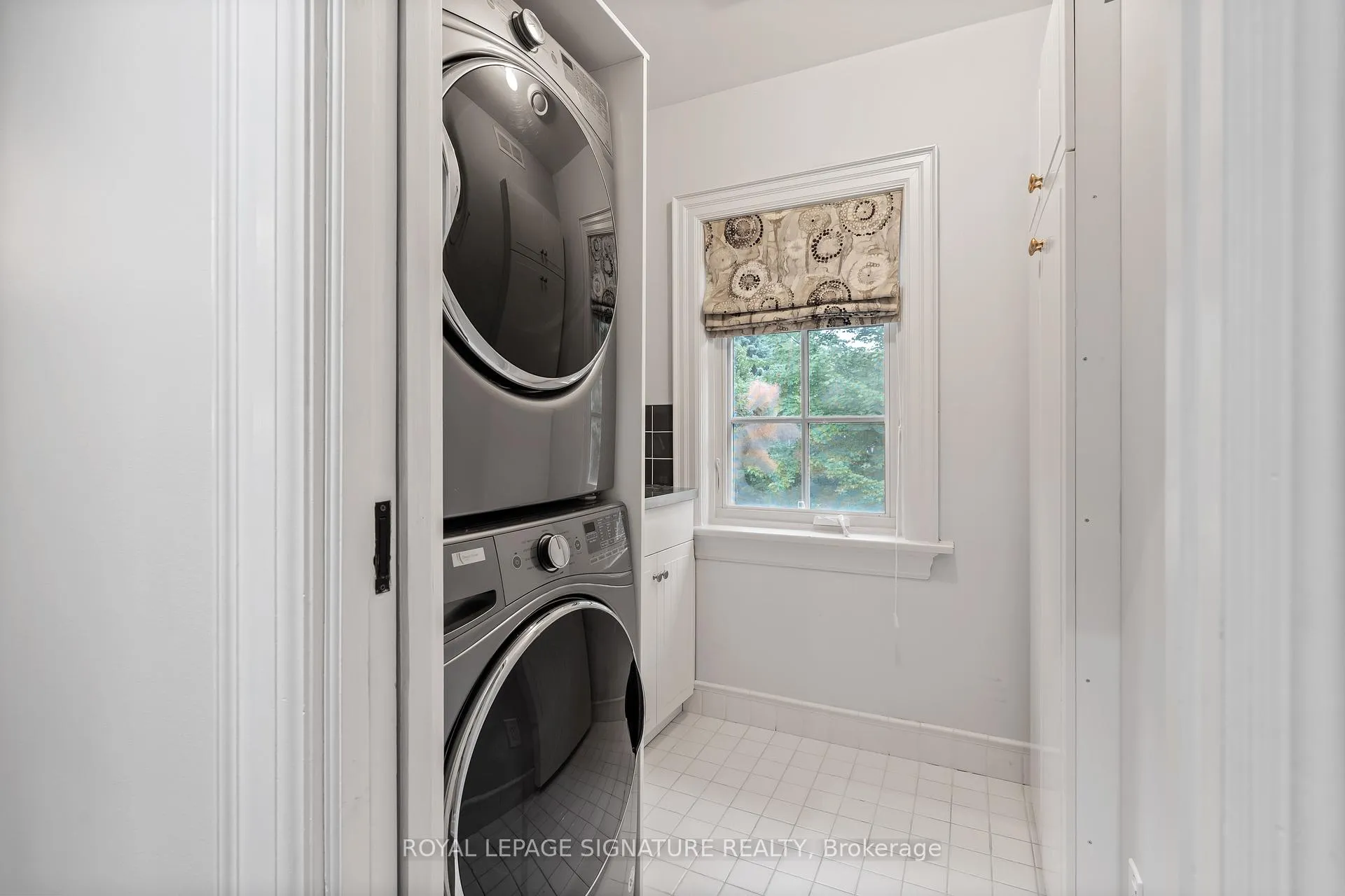 Photo 18 of 26 Buckingham Avenue, Toronto, Lawrence Park South — HOMEH