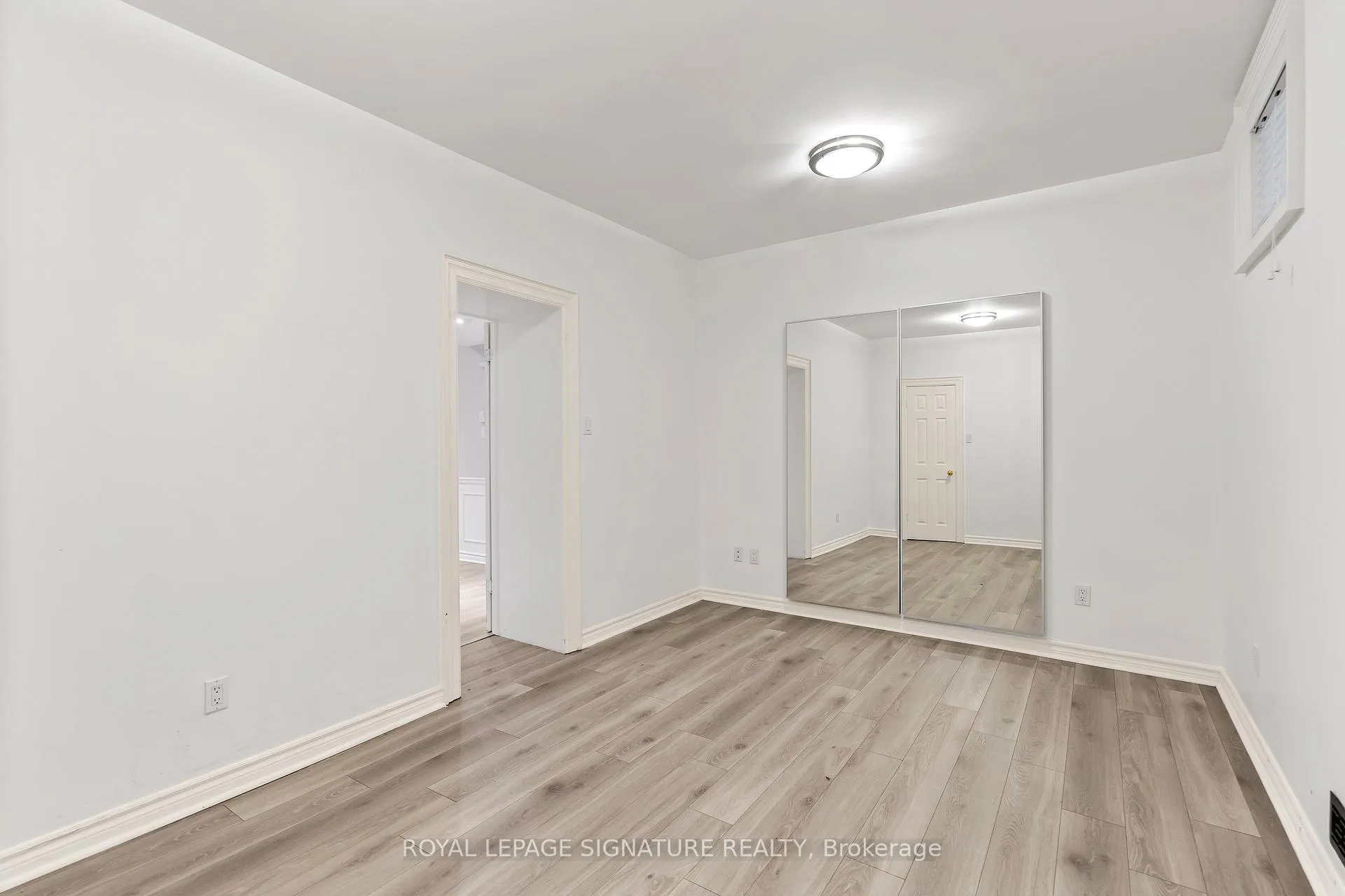 Photo 21 of 26 Buckingham Avenue, Toronto, Lawrence Park South — HOMEH