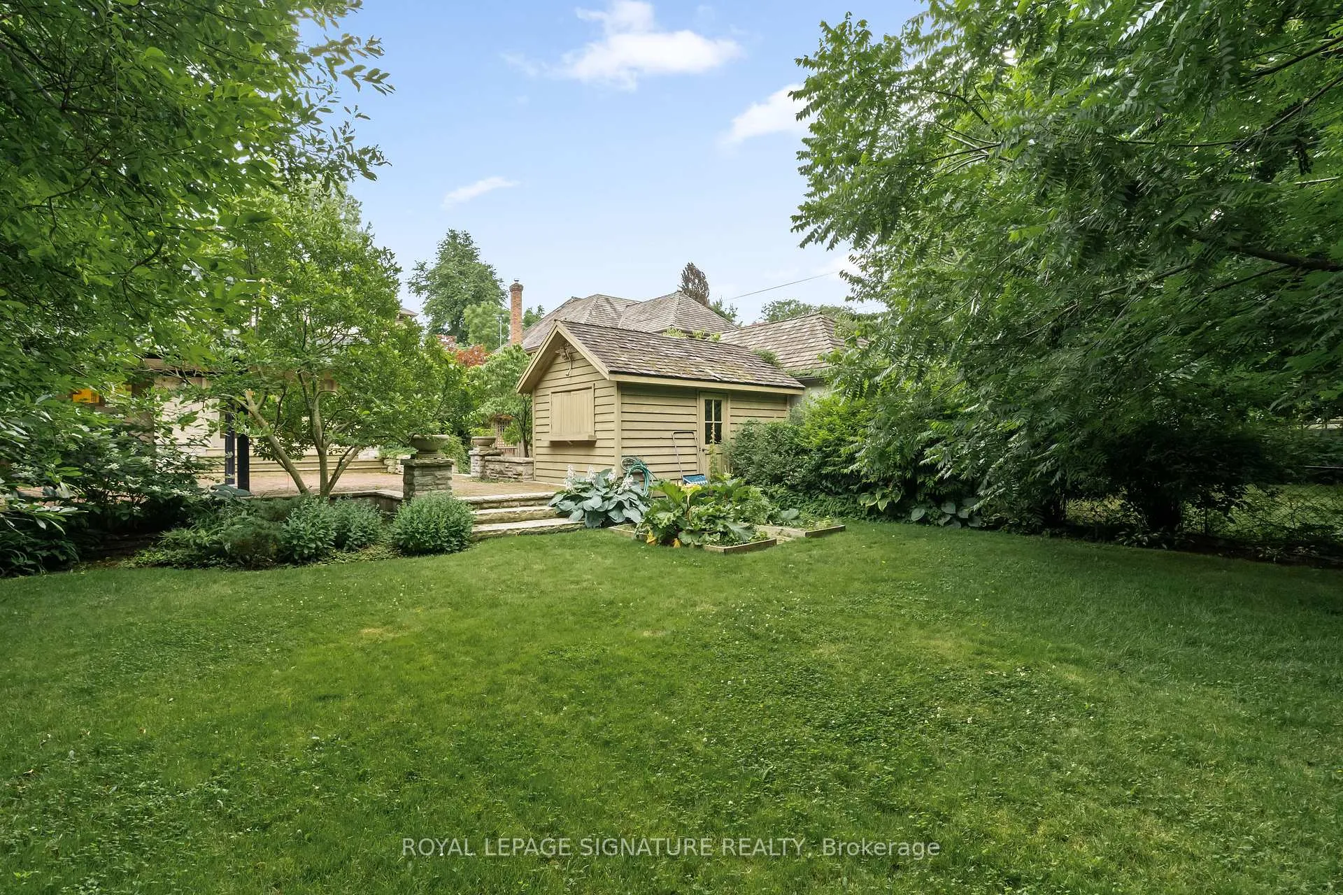 Photo 24 of 26 Buckingham Avenue, Toronto, Lawrence Park South — HOMEH